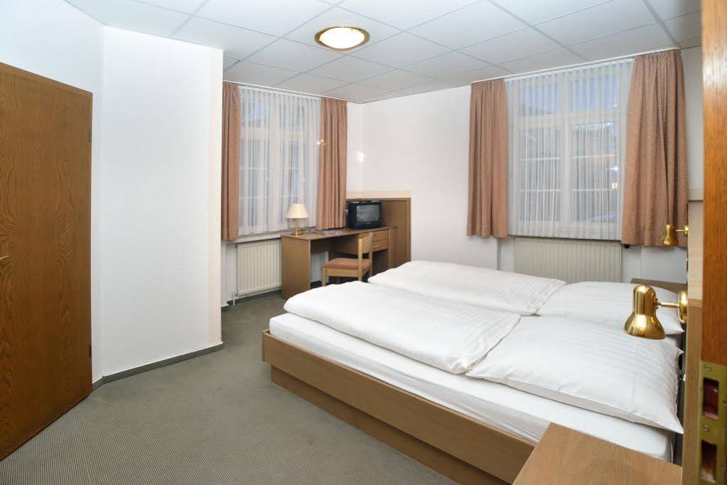 1a Hostel Zimmer Frei