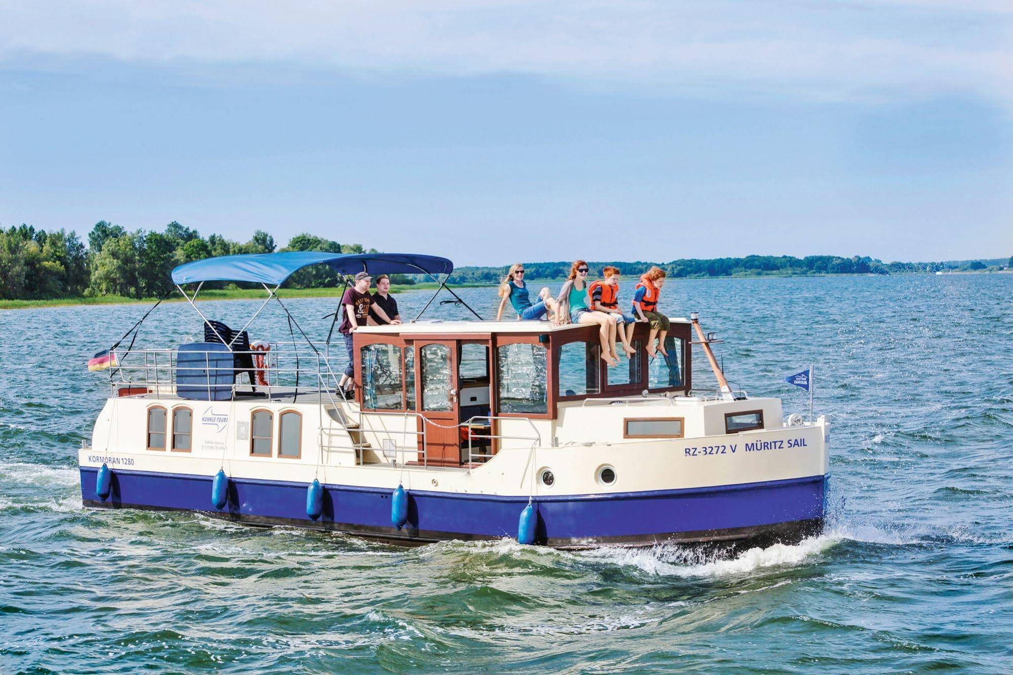 Kuhnle-Tours Bootshaus Zeuthen