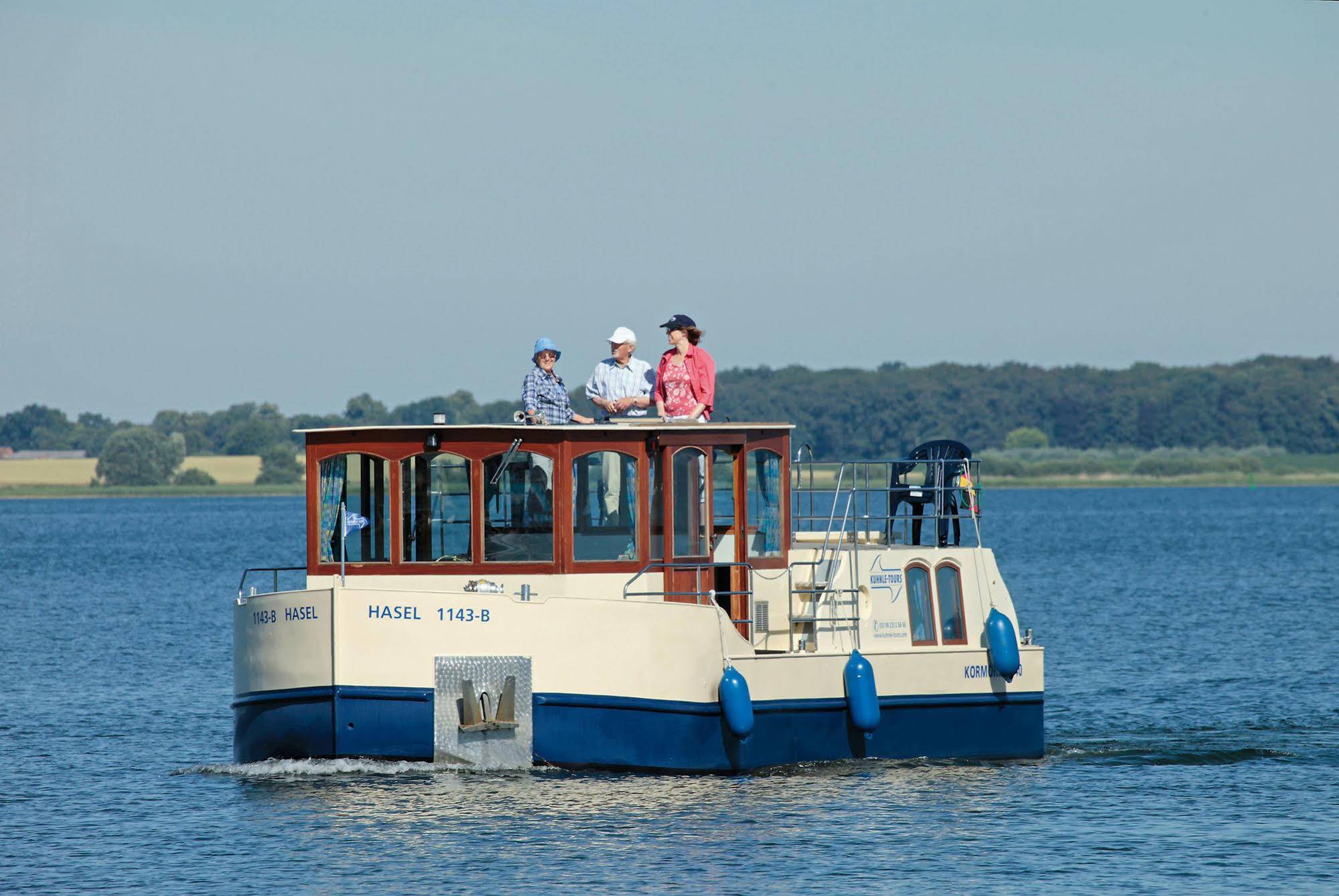 Kuhnle-Tours Bootshaus Zeuthen