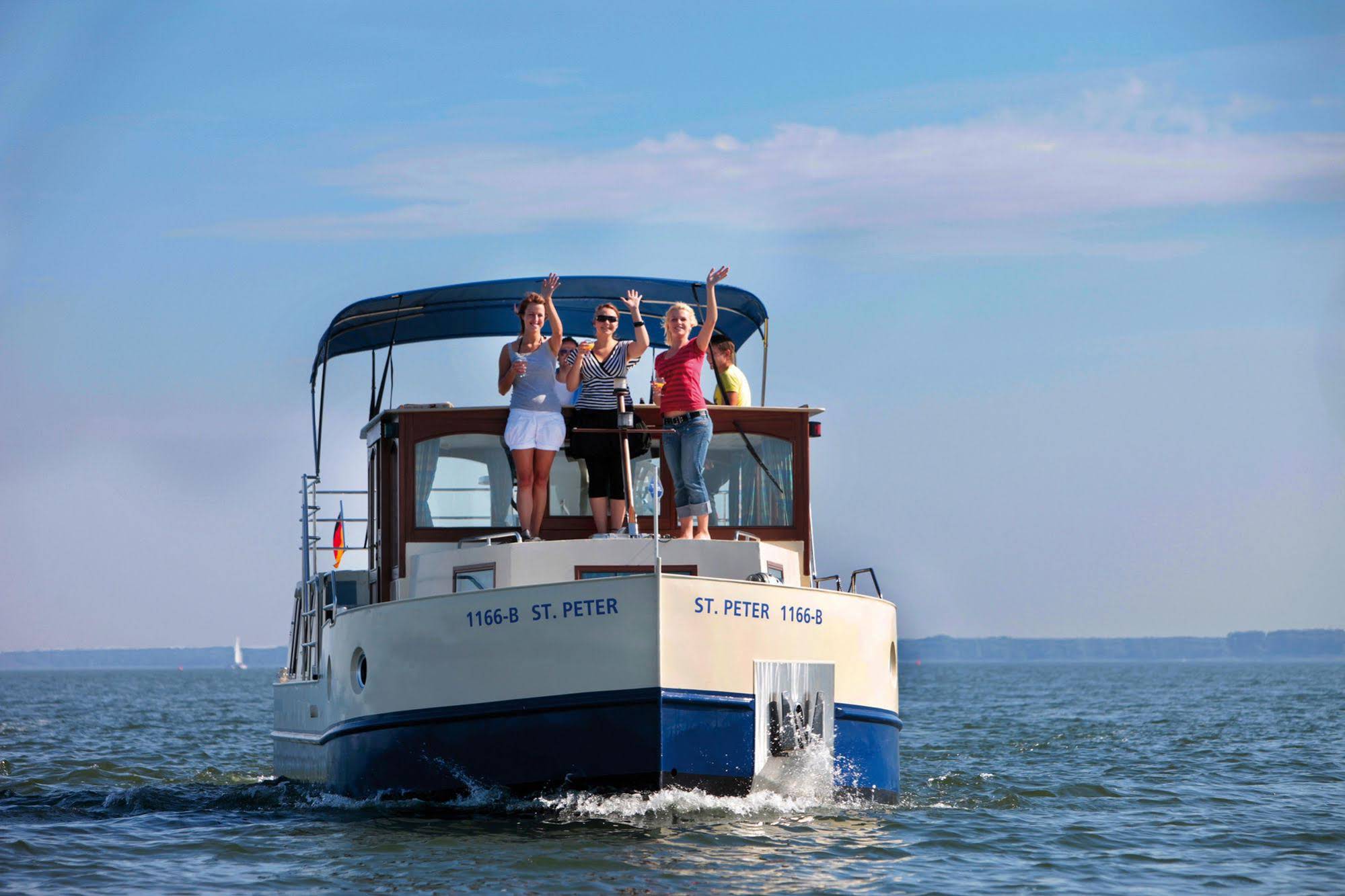 Kuhnle-Tours Bootshaus Zeuthen