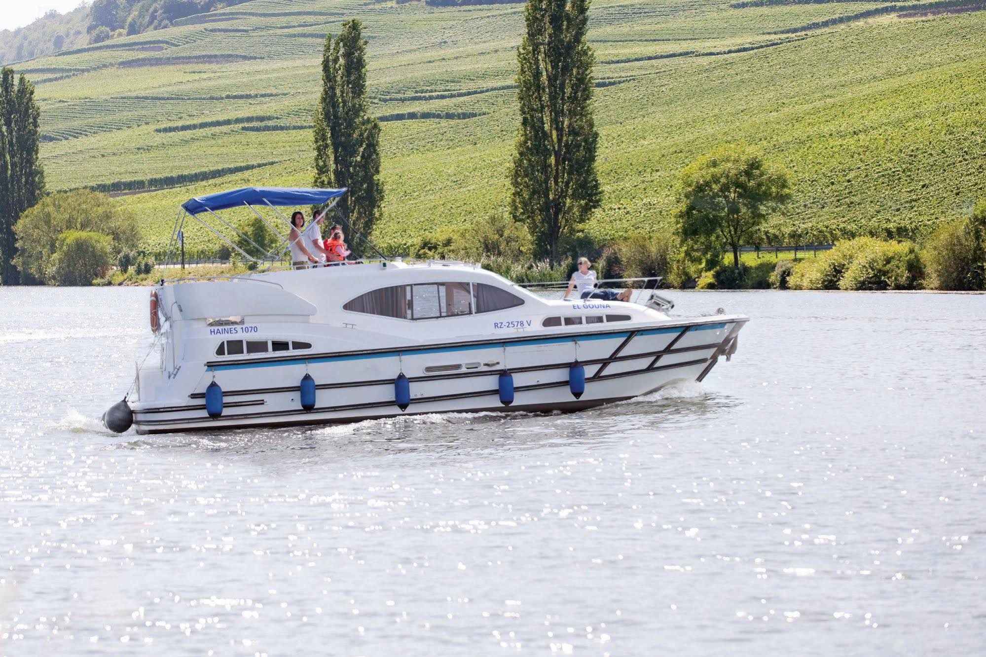Kuhnle-Tours Bootshaus Zeuthen