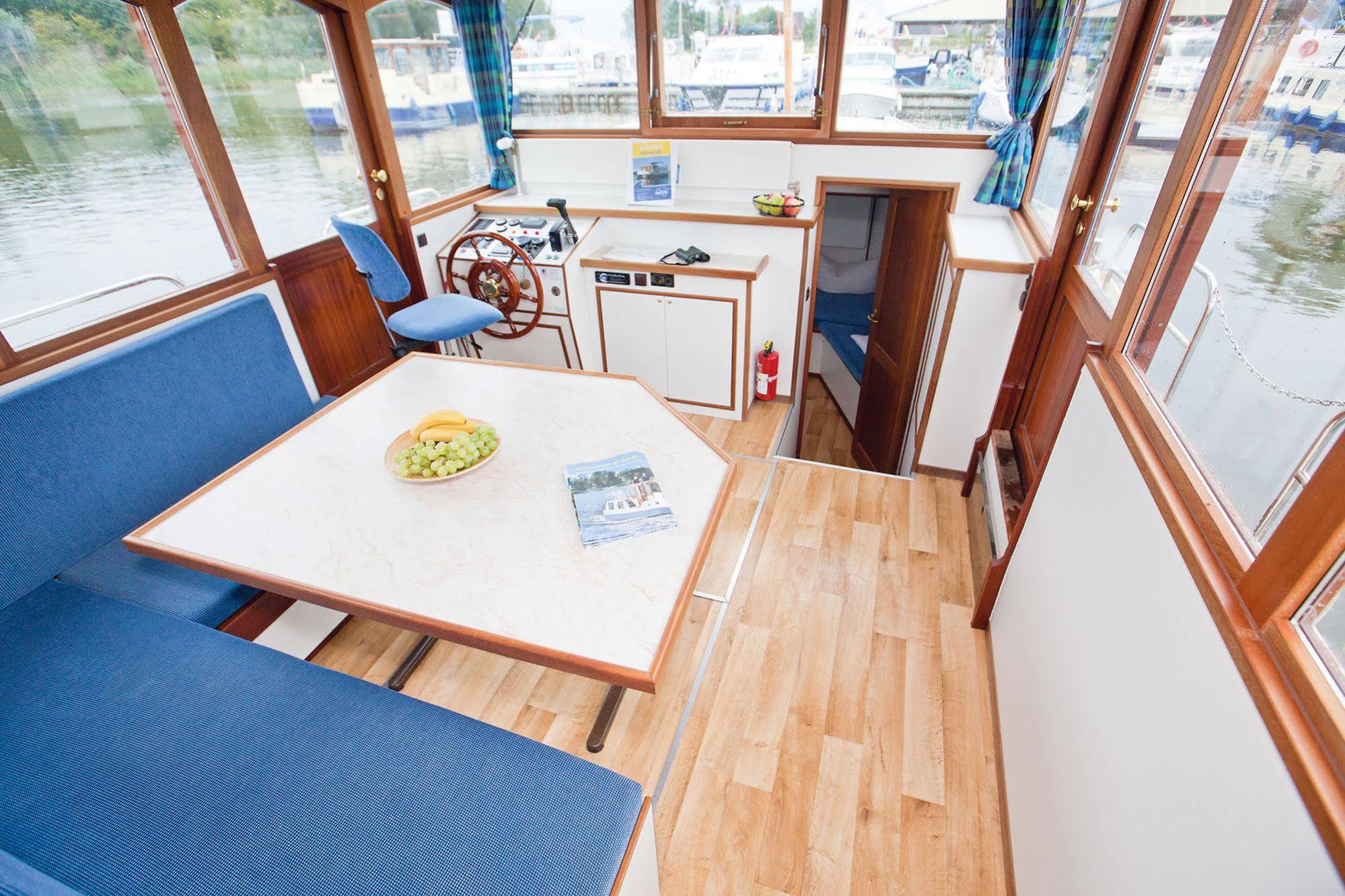 Kuhnle-Tours Bootshaus Zeuthen