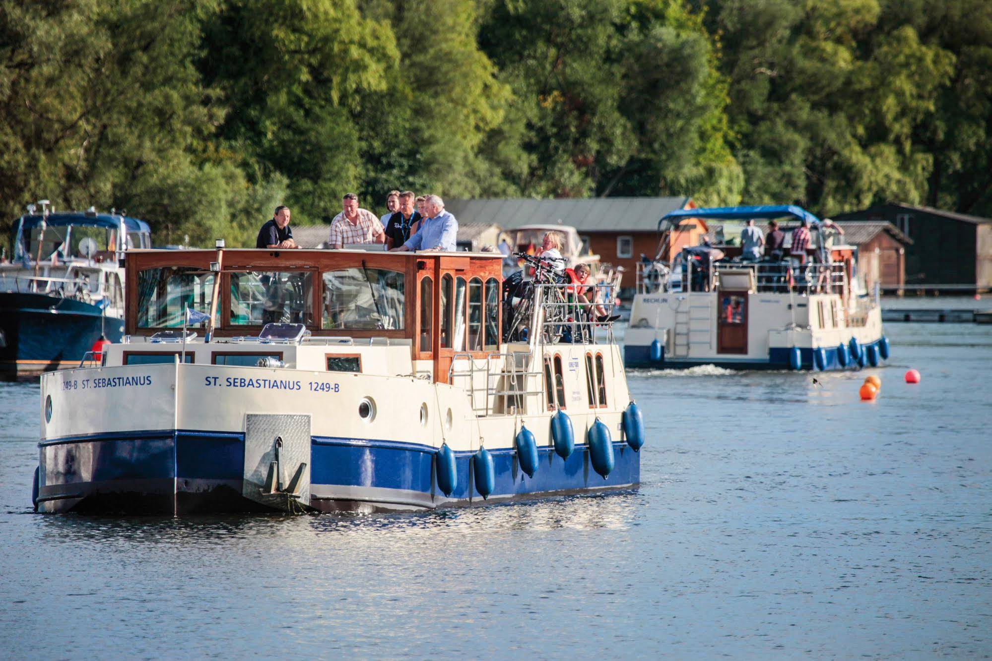 Kuhnle-Tours Bootshaus Zeuthen
