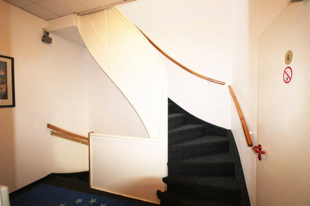 B & L Hostel