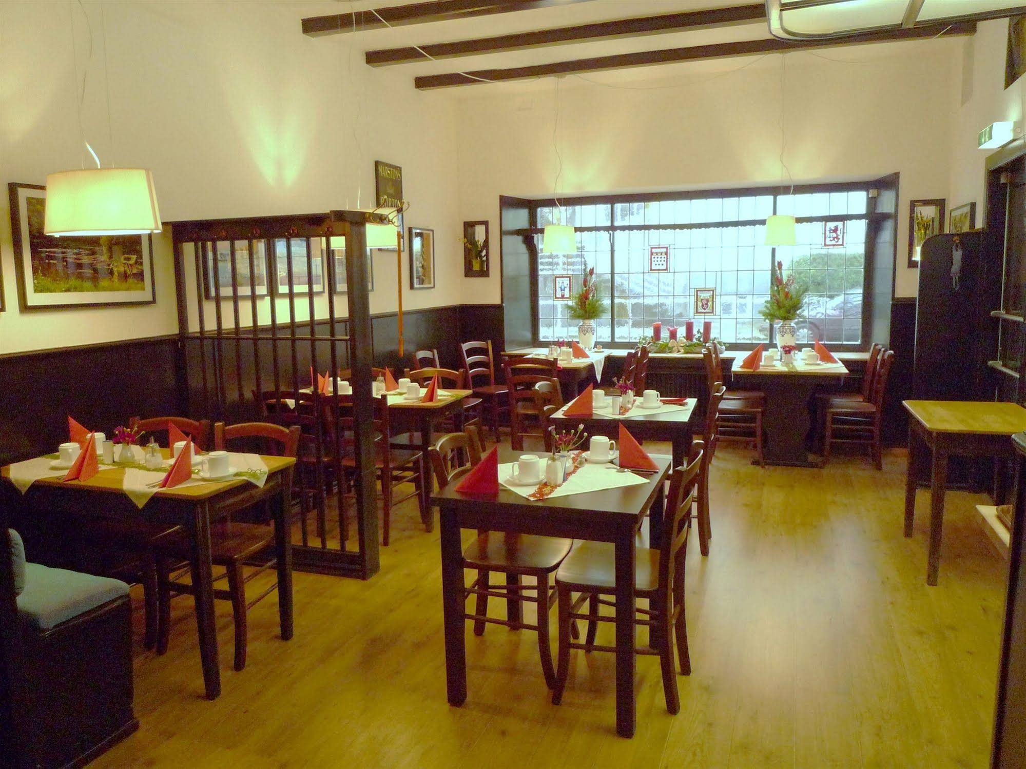 GastHaus Bremer Backpacker Hostel