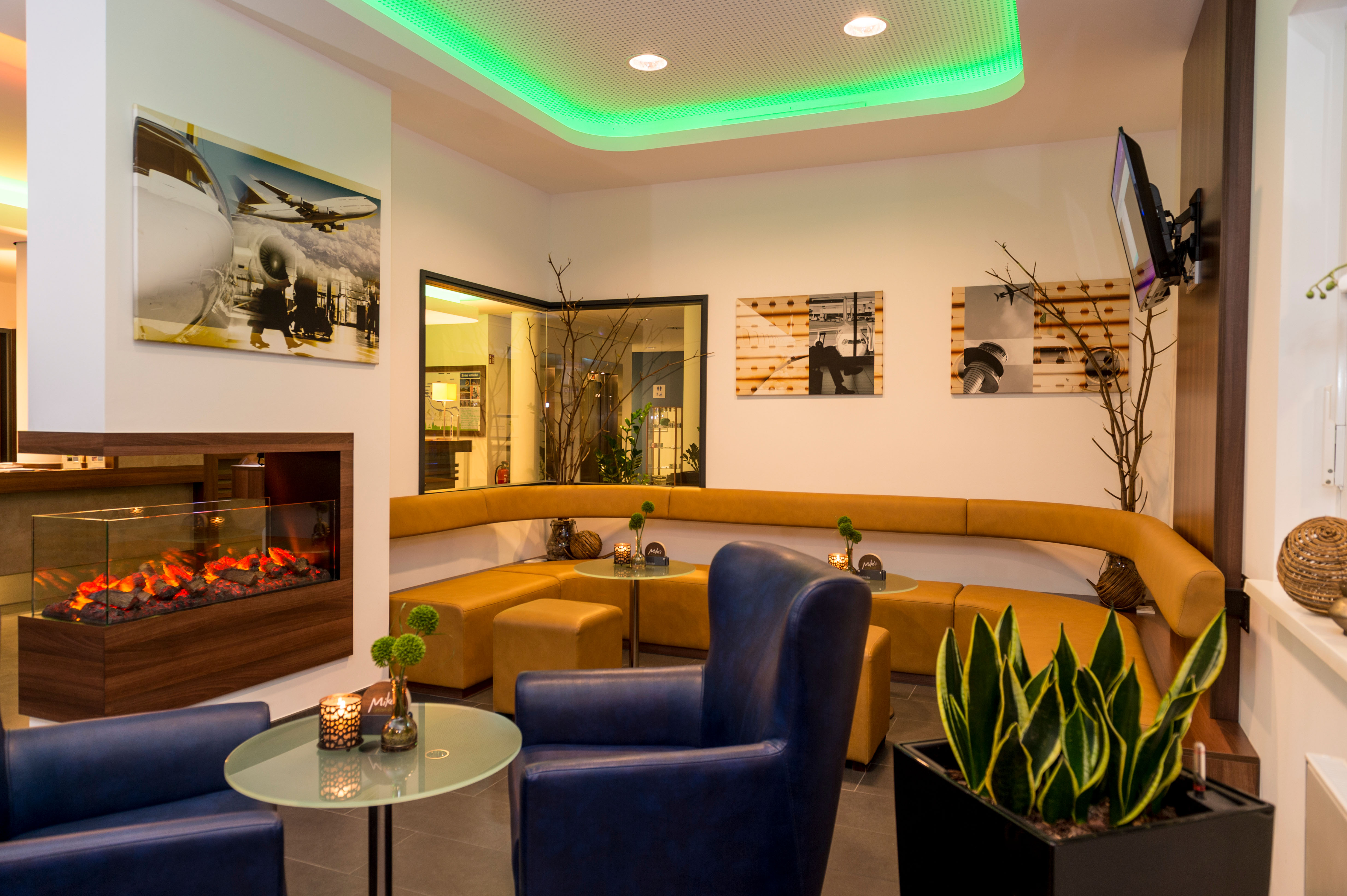Holiday Inn Express Bremen Airport