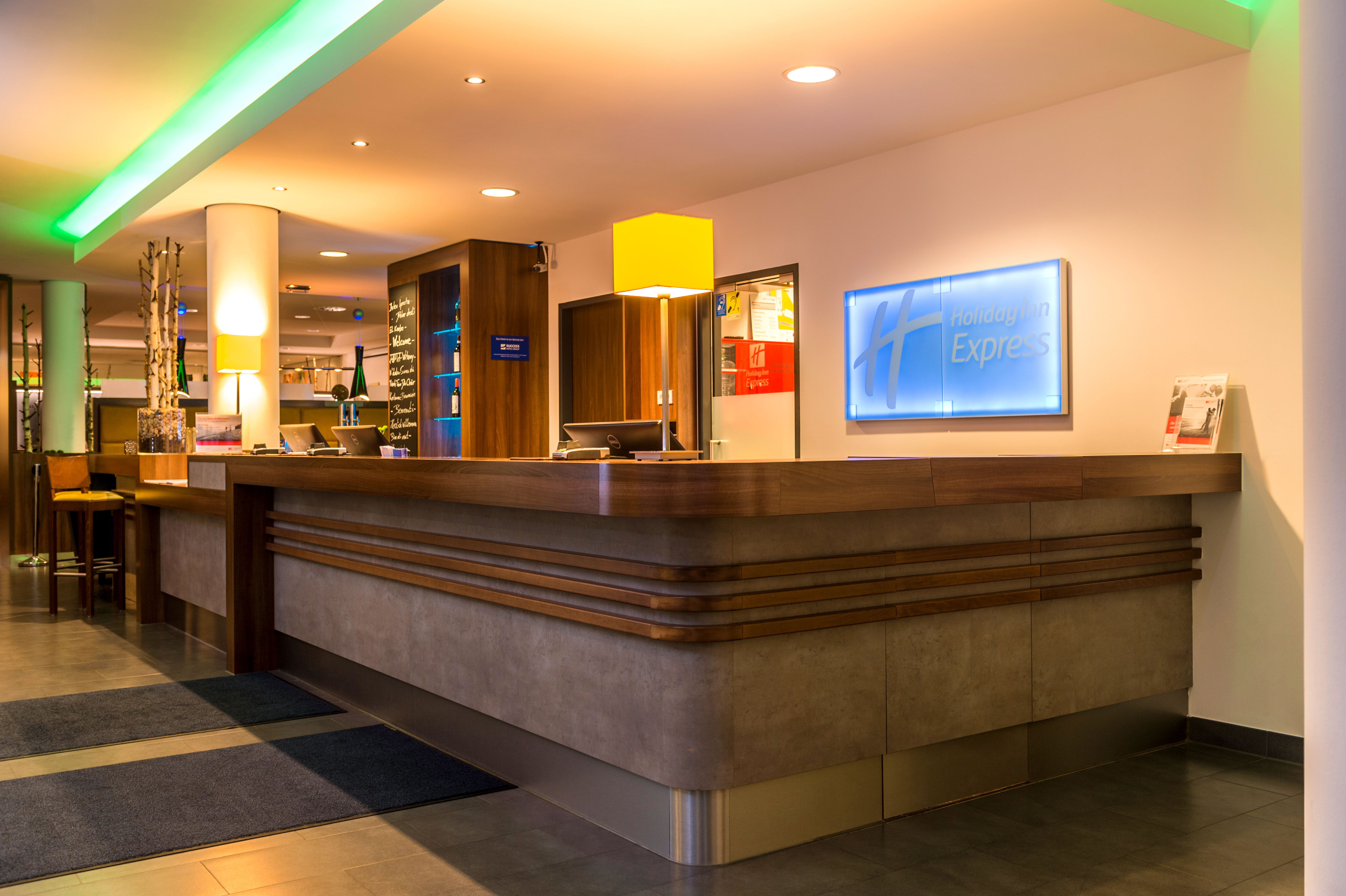 Holiday Inn Express Bremen Airport