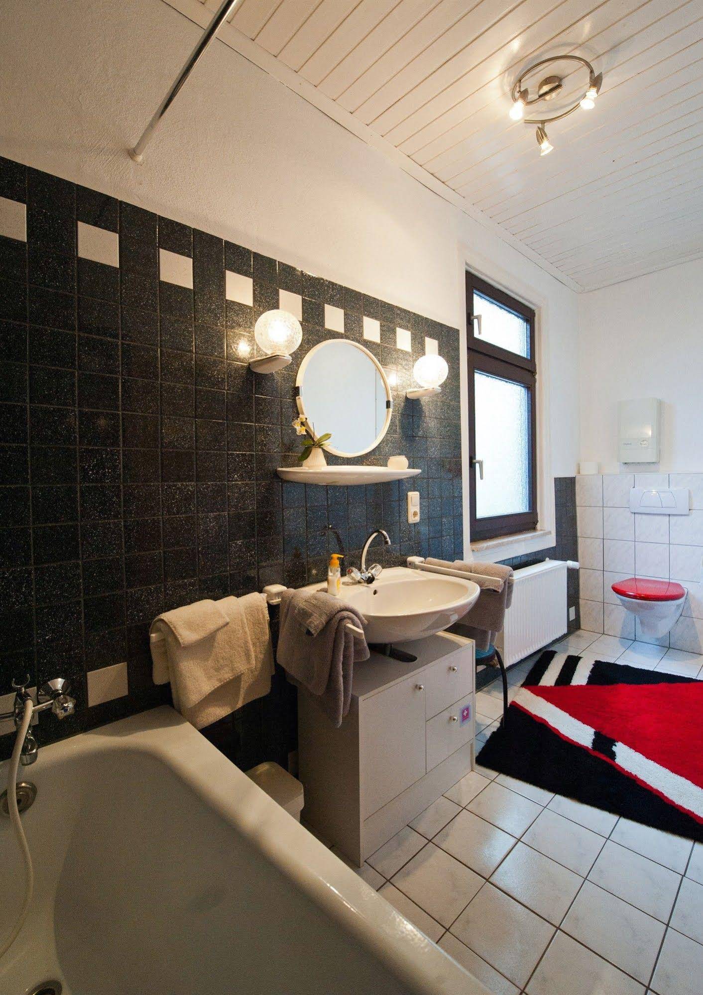 Ferienwohnungen & Gästezimmer Kachel
