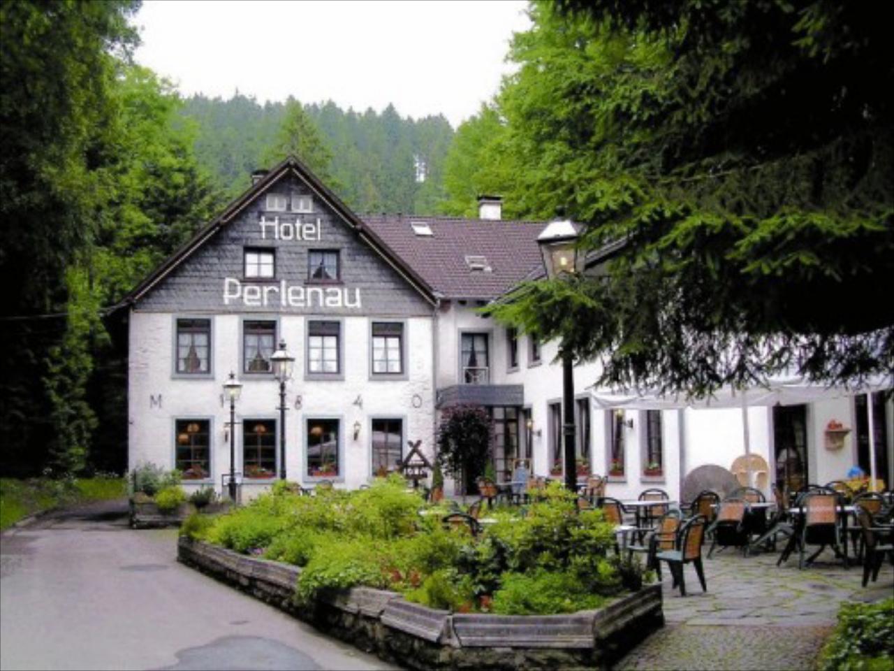 Perlenau