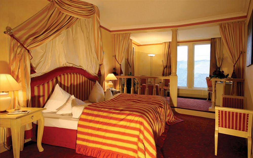 Romantik Hotel Schloss Rheinfels