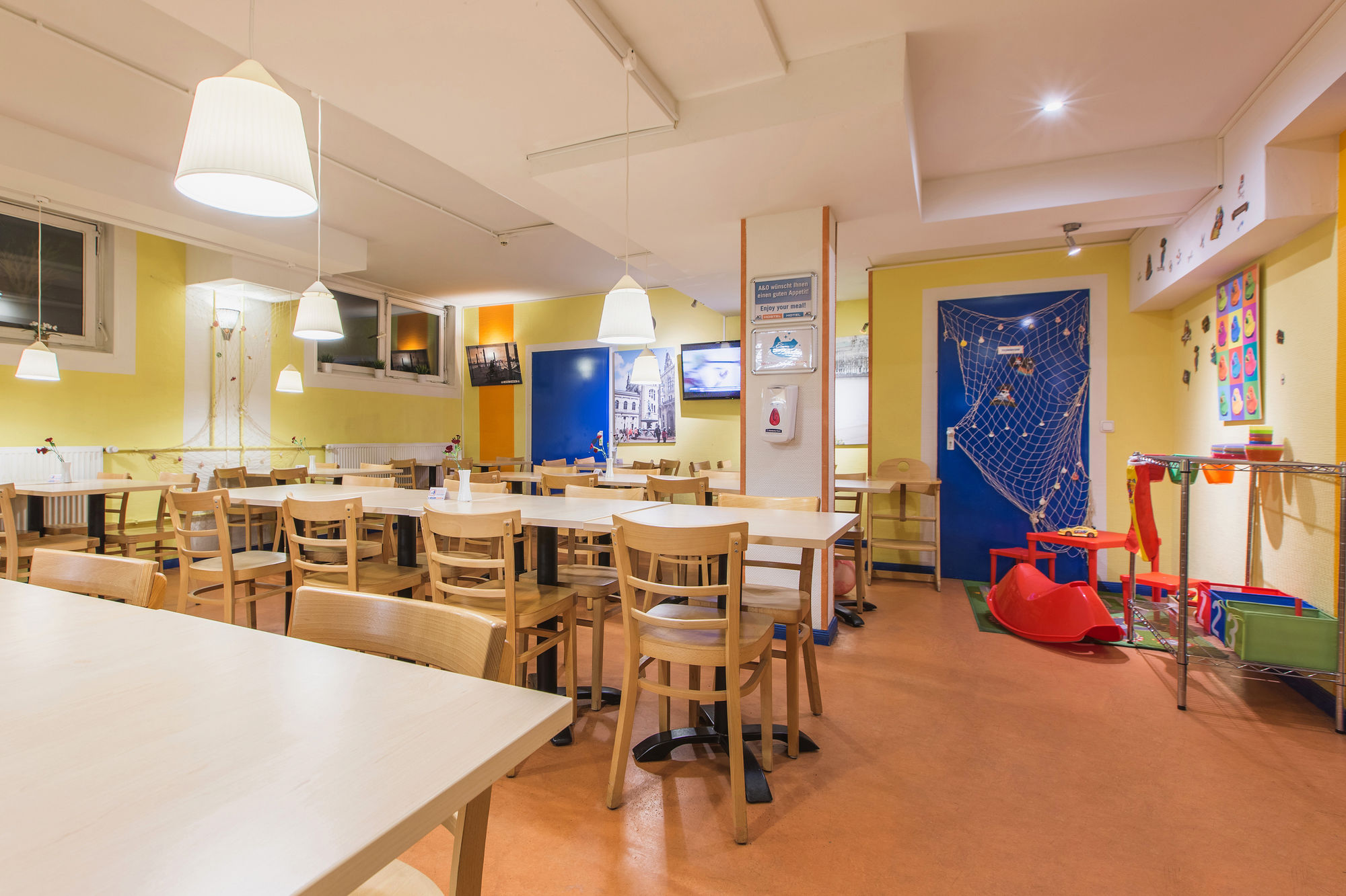 A&O Hamburg Hammer Kirche