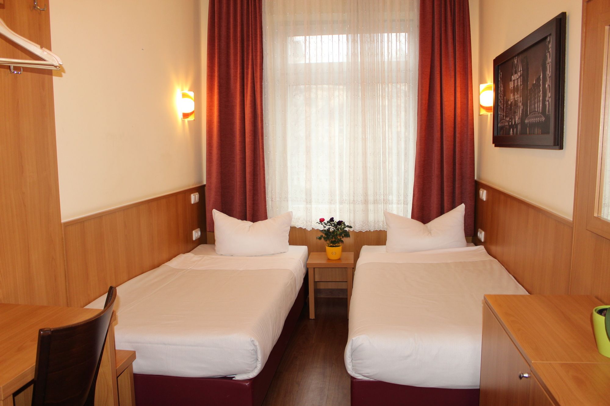 Altan Hotel