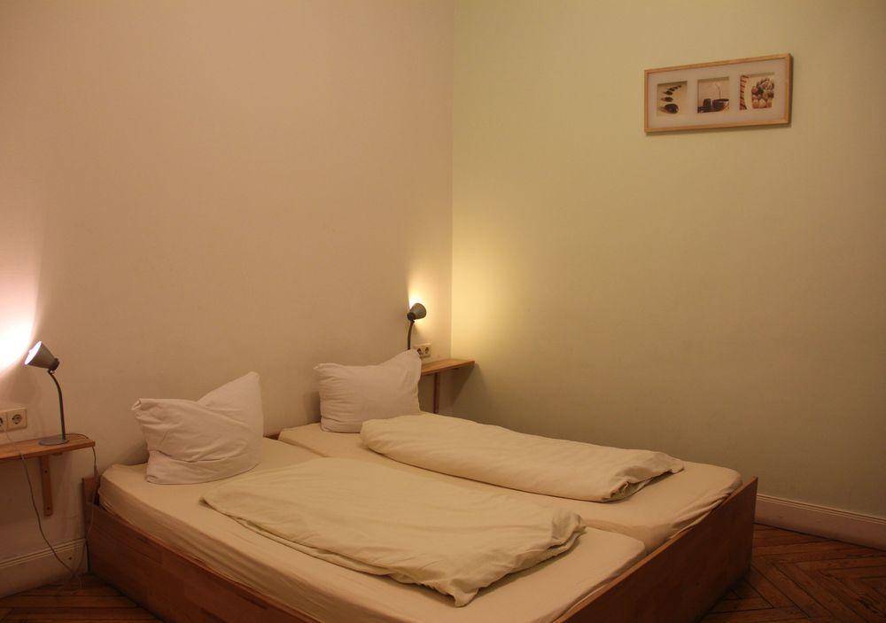 Buch-Ein-Bett Hostel