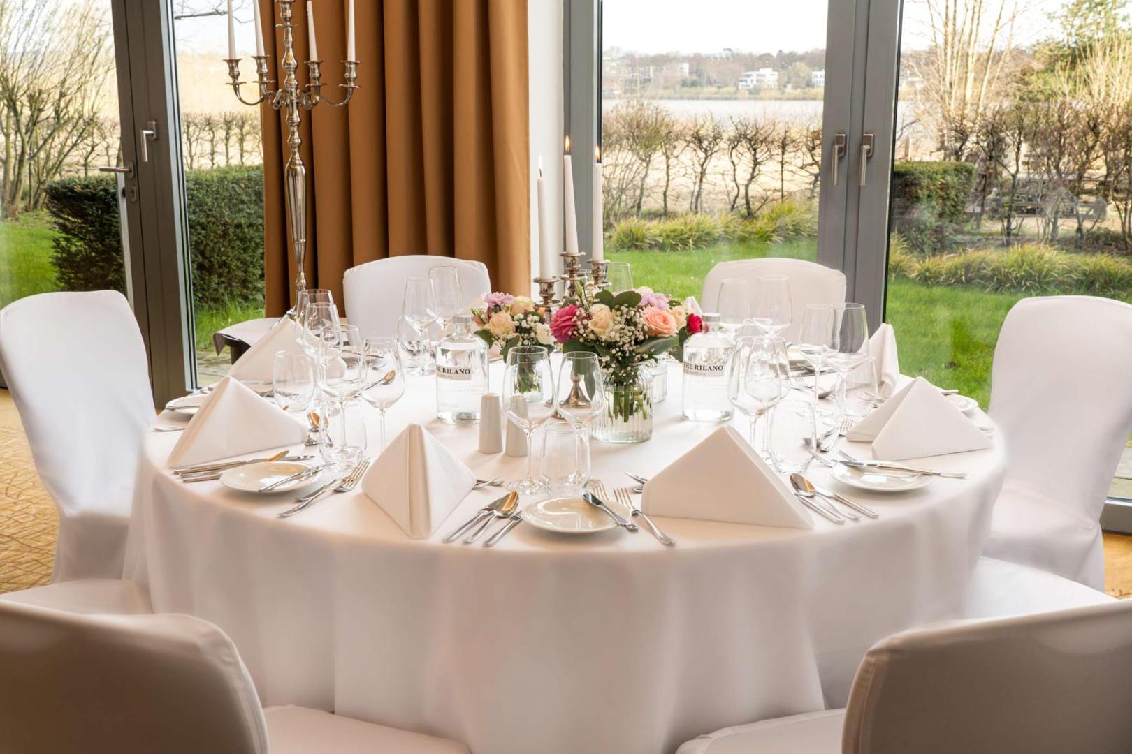 elaya hotel hamburg finkenwerder