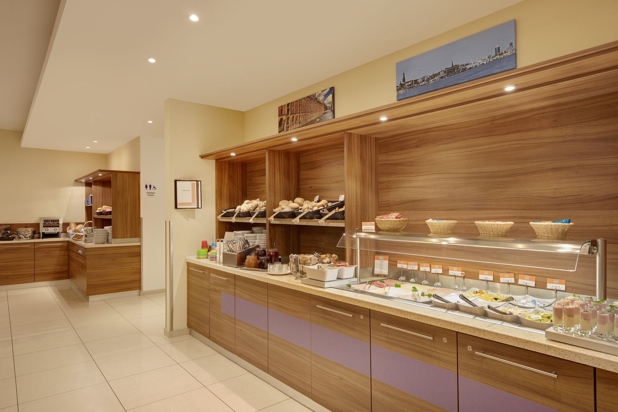 Premier Inn Hamburg City Alster Hotel