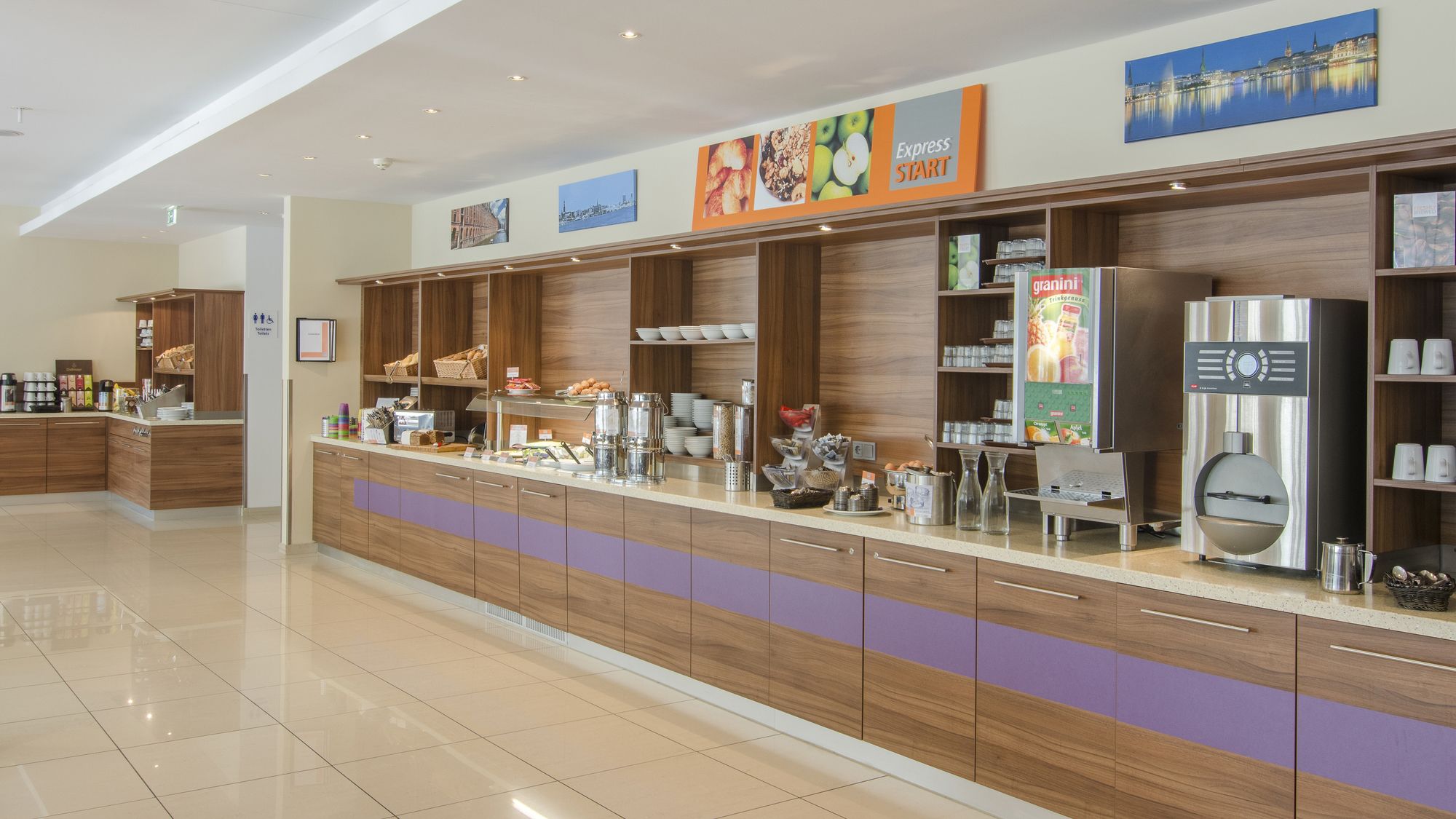 Premier Inn Hamburg City Alster Hotel