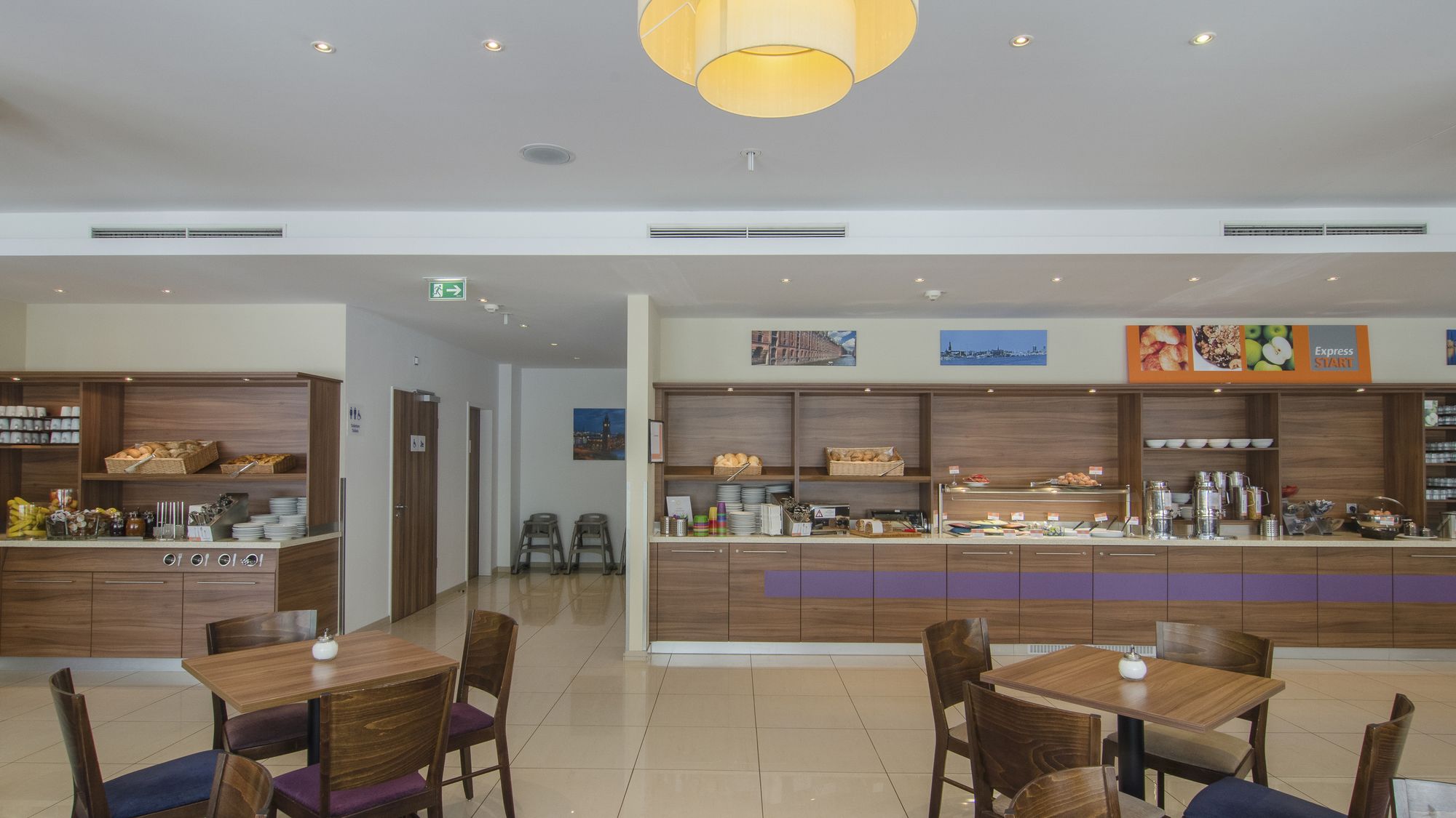 Premier Inn Hamburg City Alster Hotel