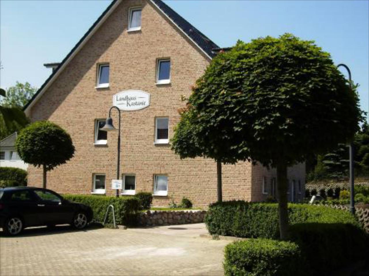 Hotel & Landhaus Kastanie