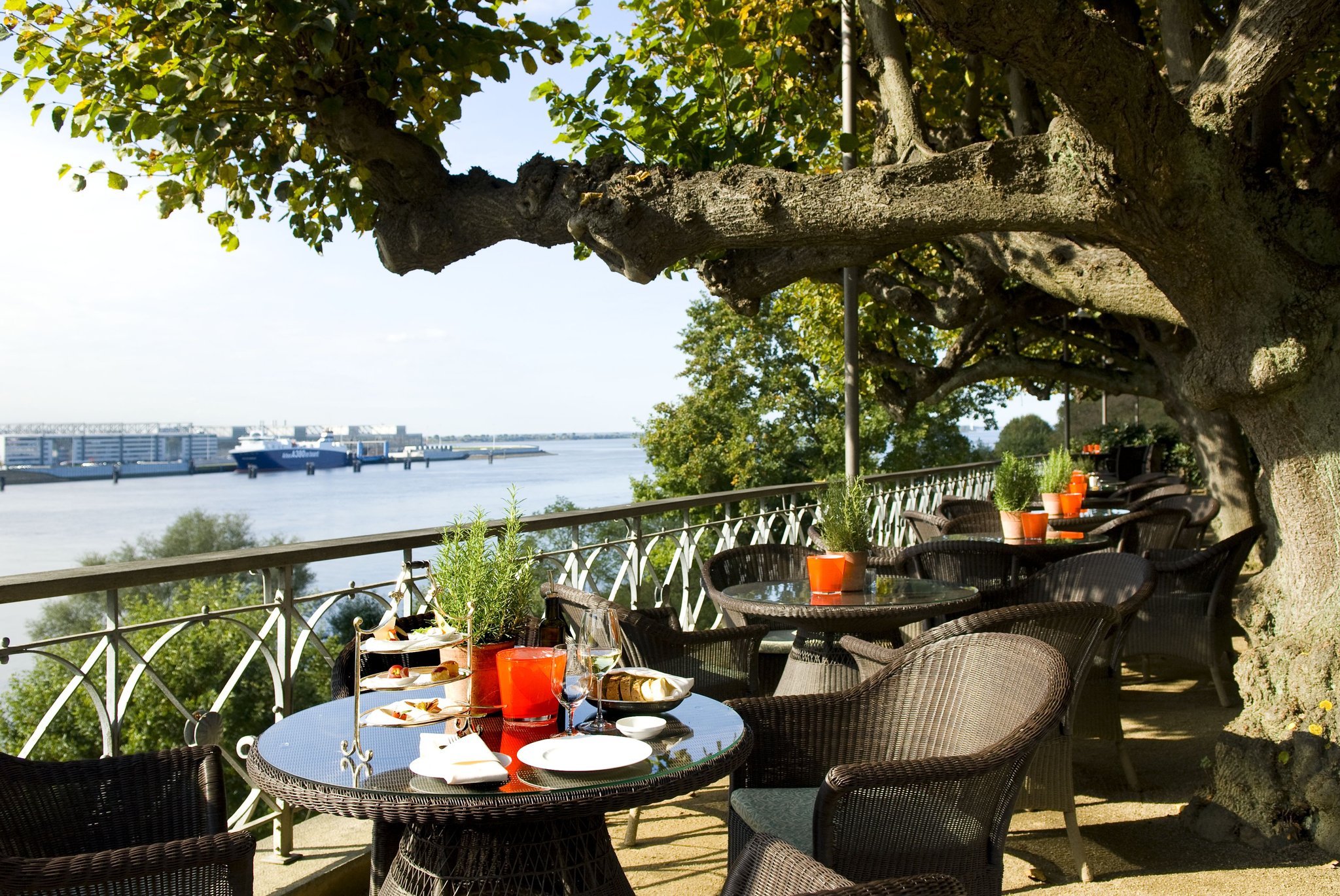 Hotel Louis C. Jacob