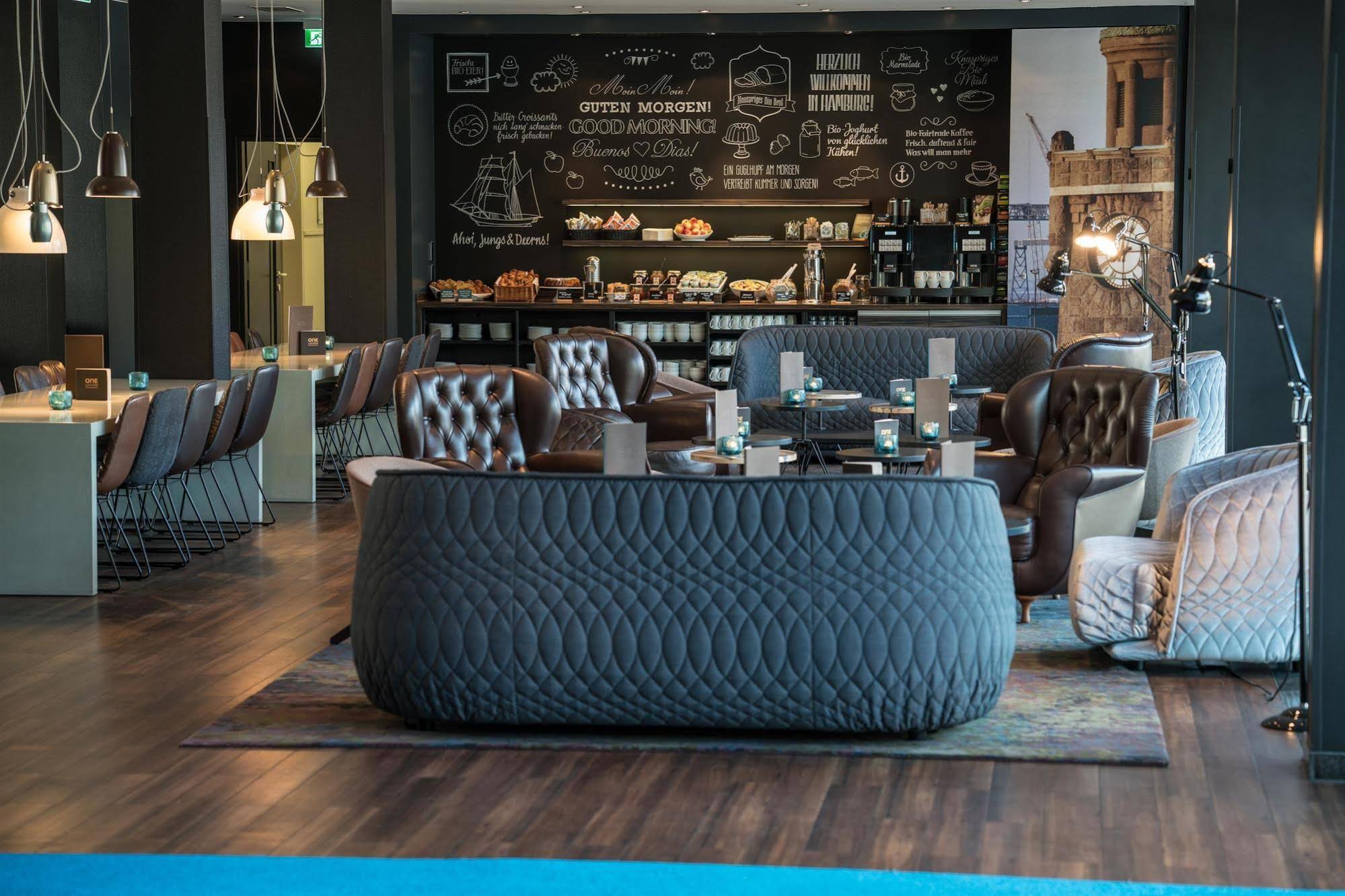 Motel One Hamburg-altona