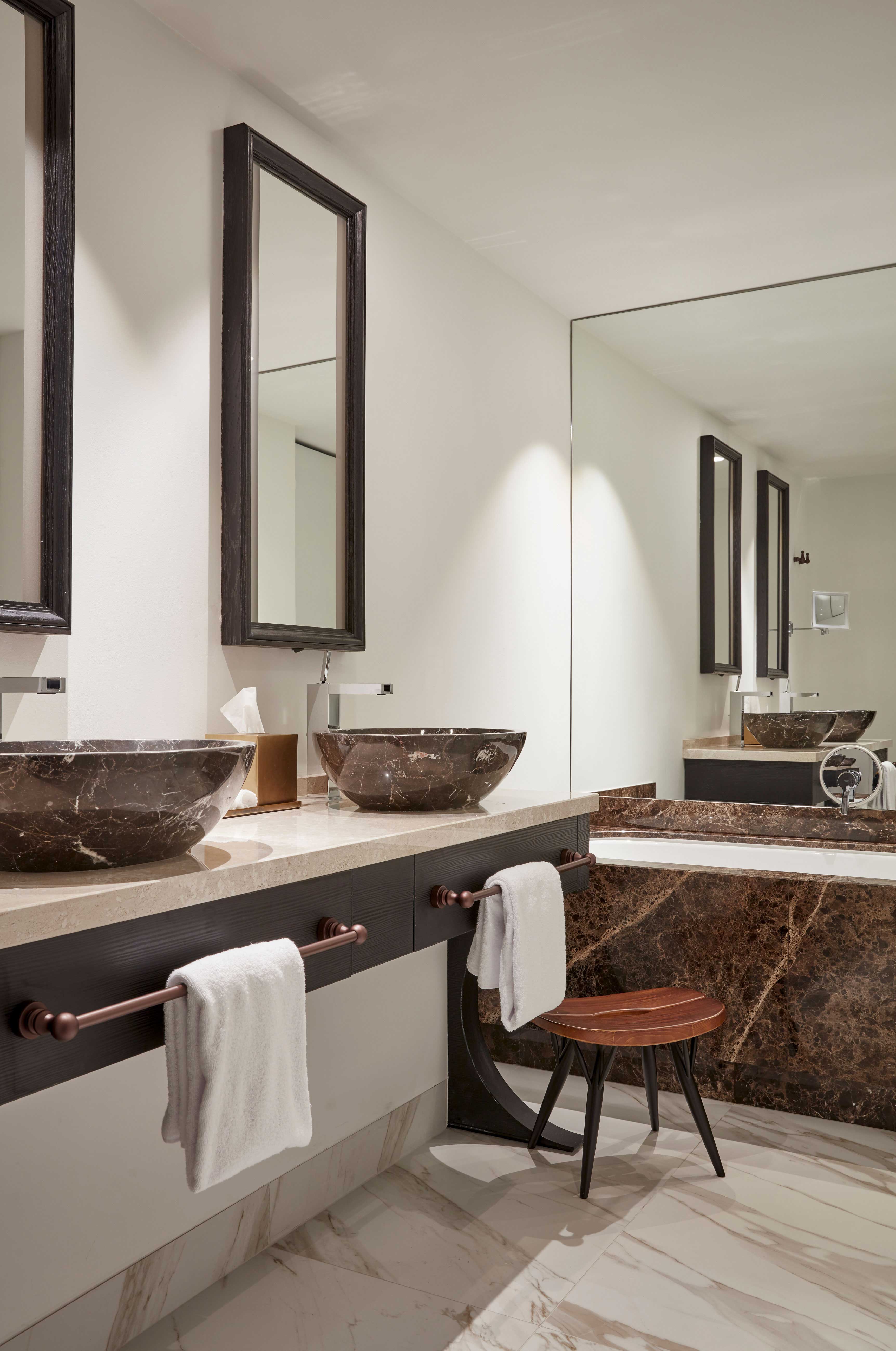 The Nikolai Hotel Hamburg - Leonardo Limited Edition