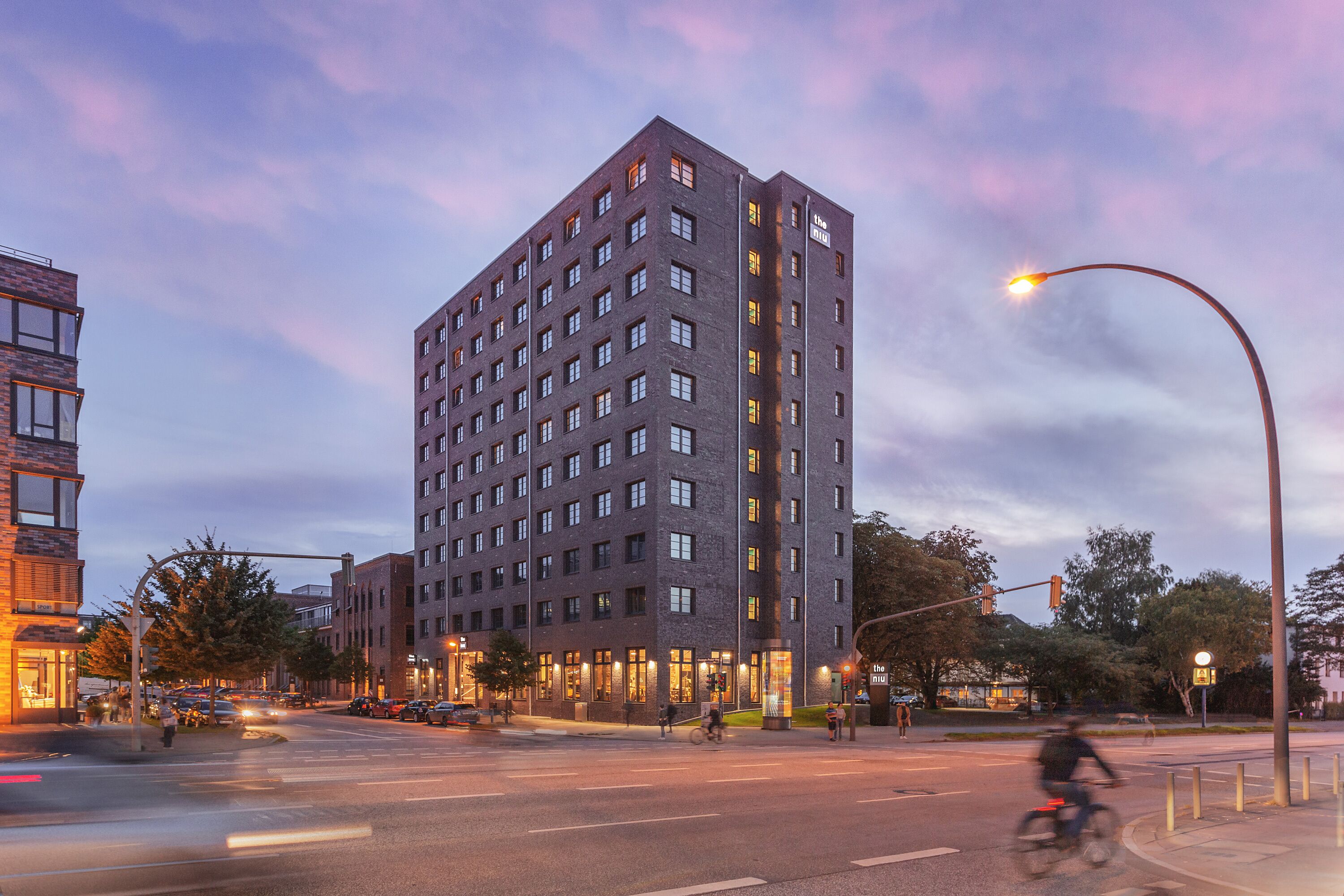 Holiday Inn - the niu, Bricks Hamburg Eppendorf