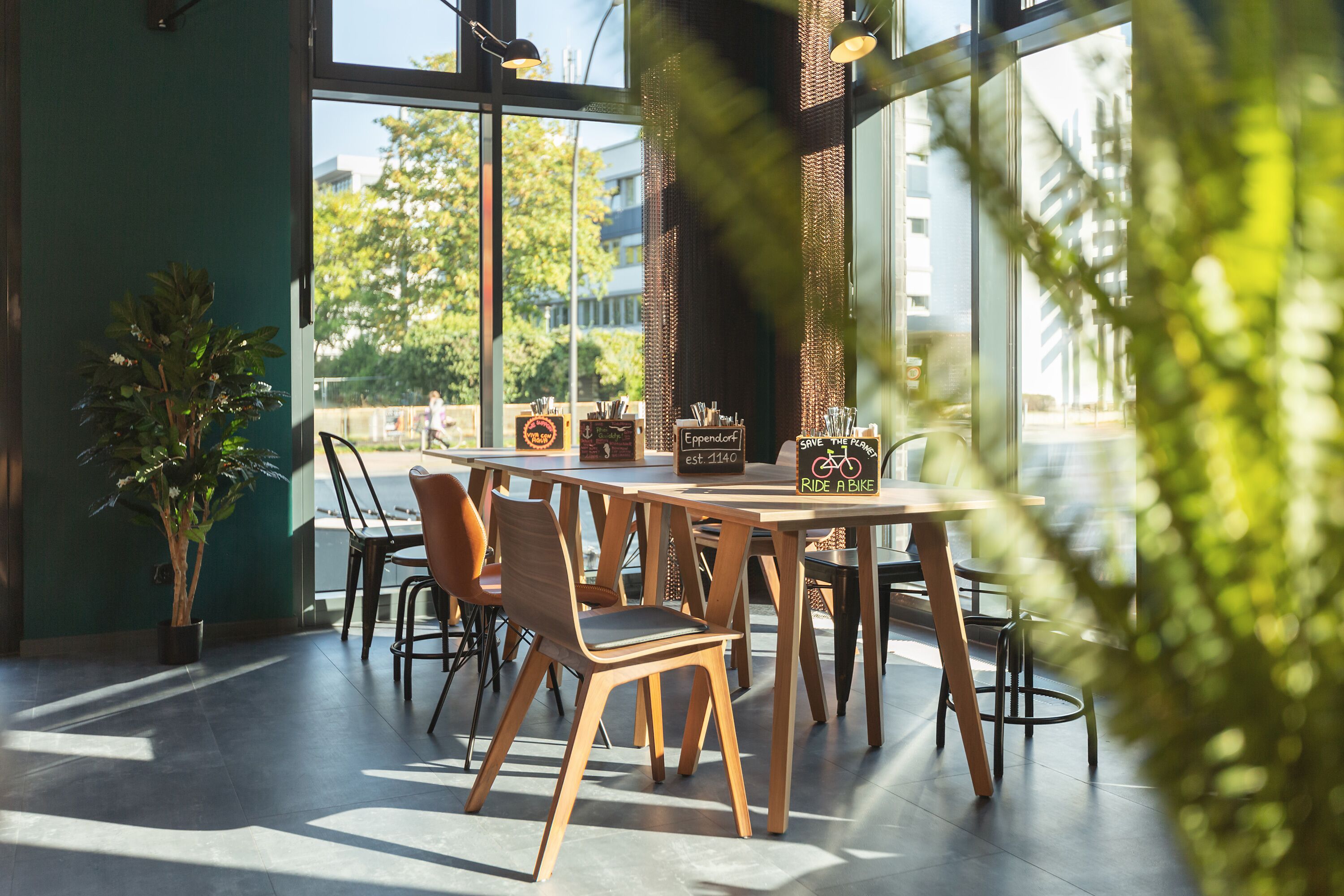 Holiday Inn - the niu, Bricks Hamburg Eppendorf