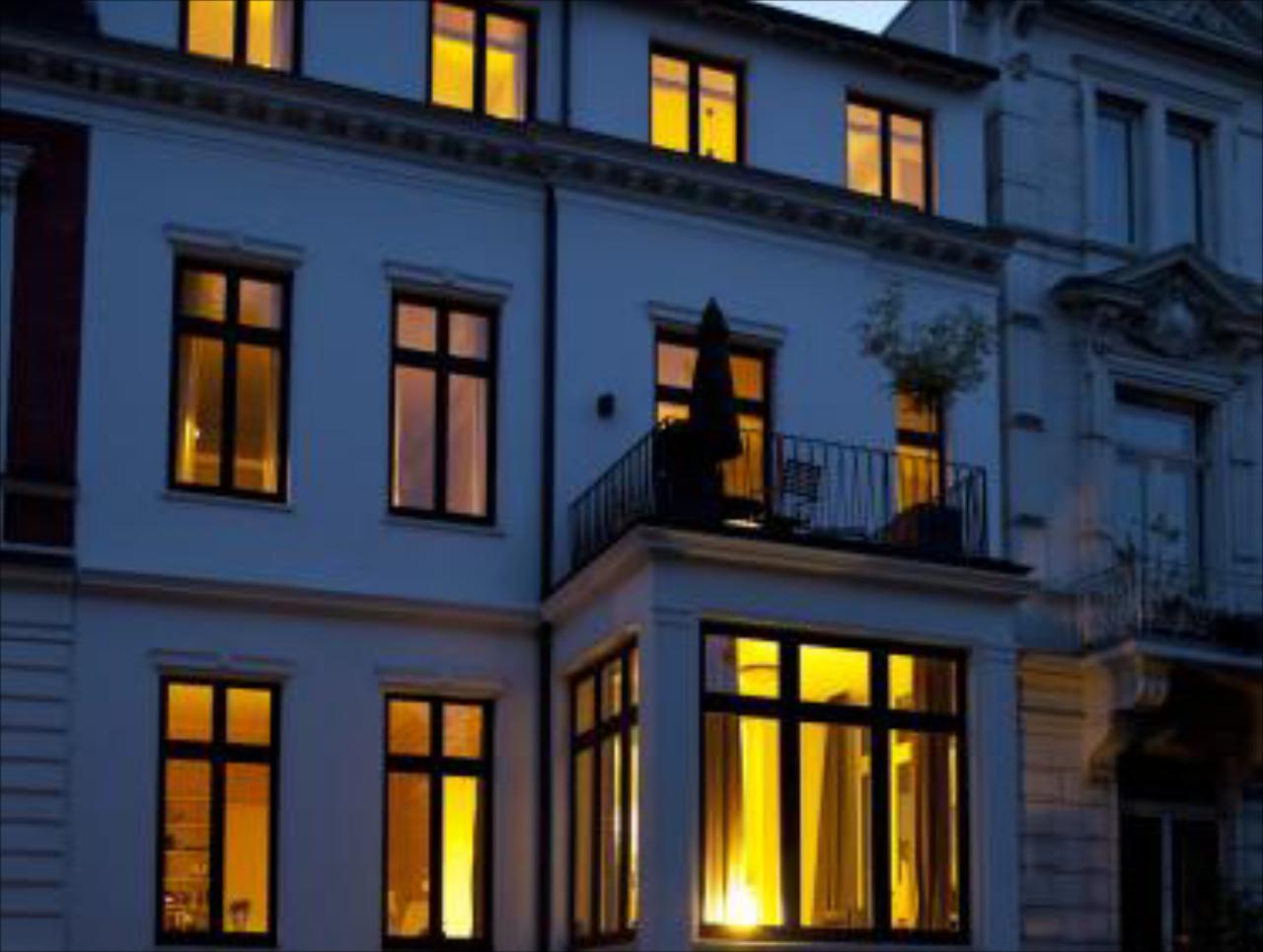 Von Deska Townhouses - The White House