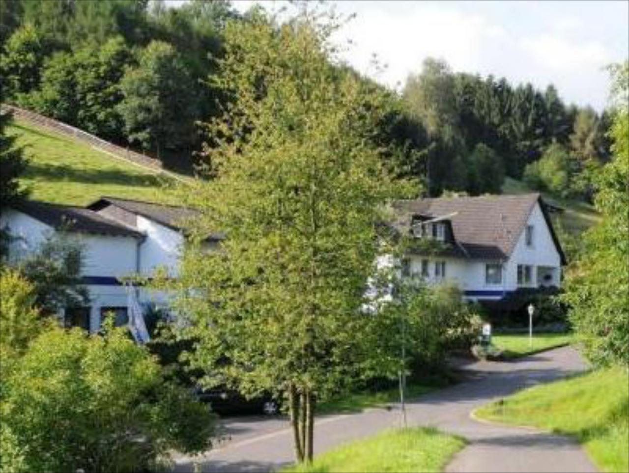 Hotel-Pension-Waldblick