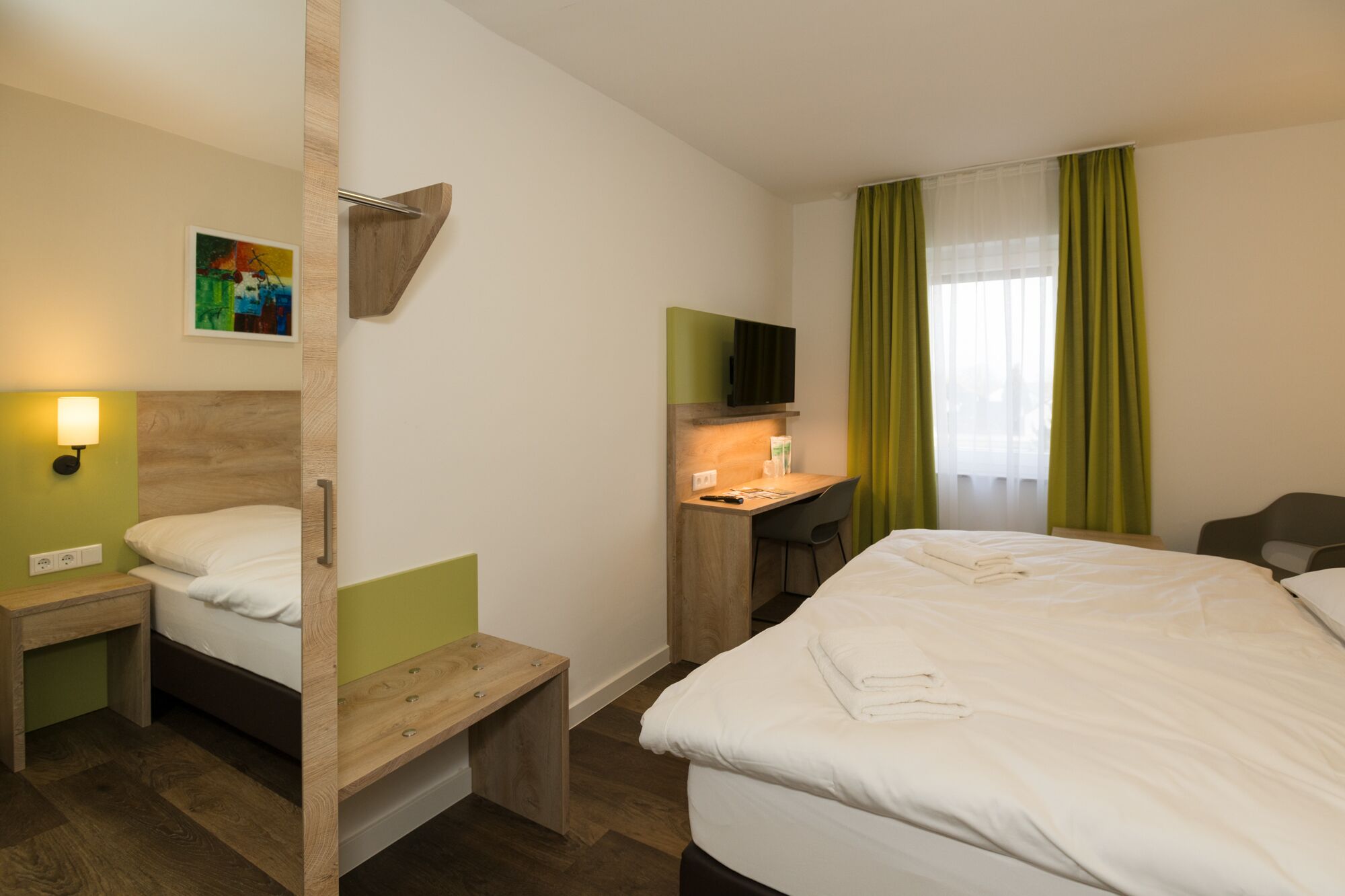 Roca Restaurant And Hotel