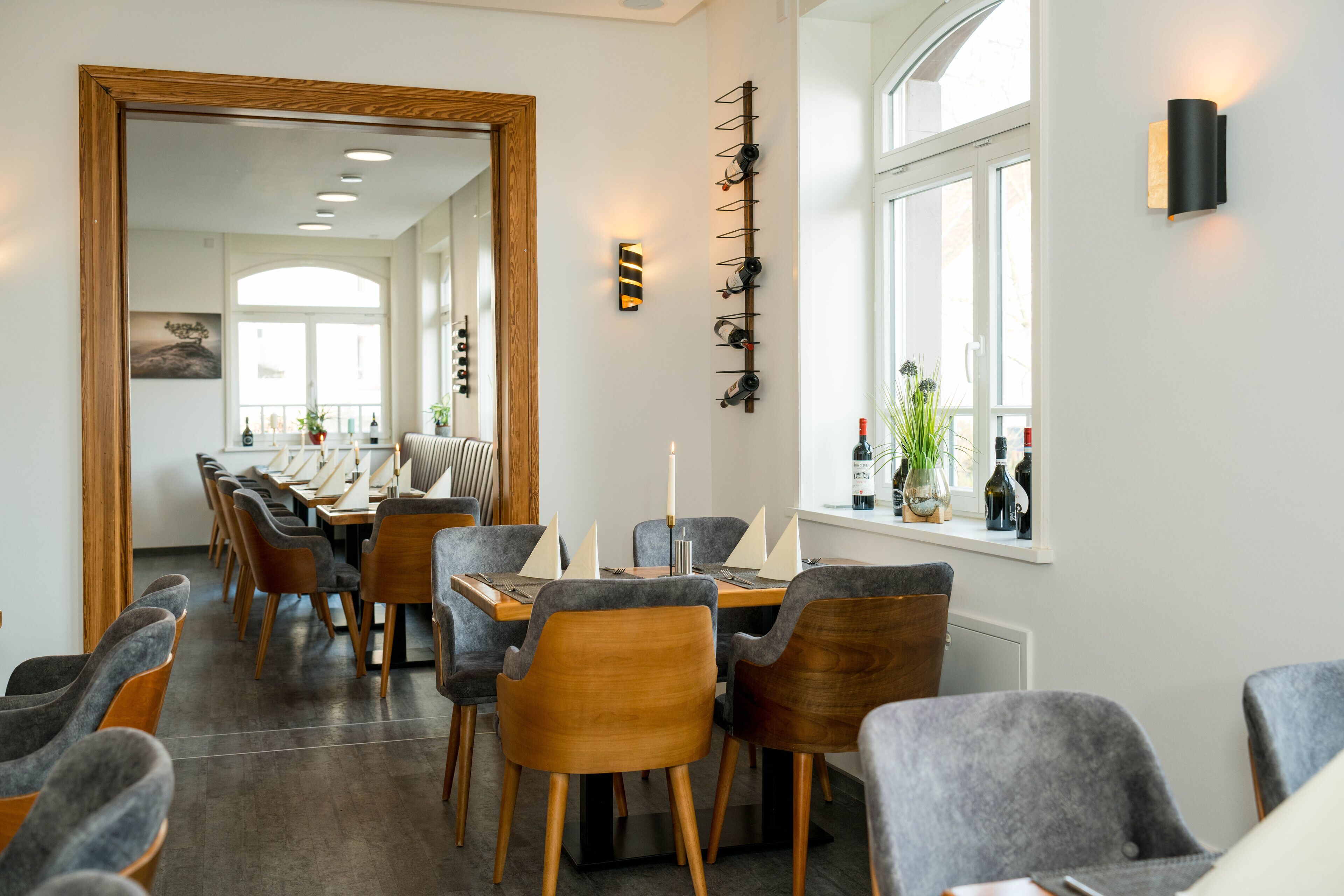Roca Restaurant And Hotel