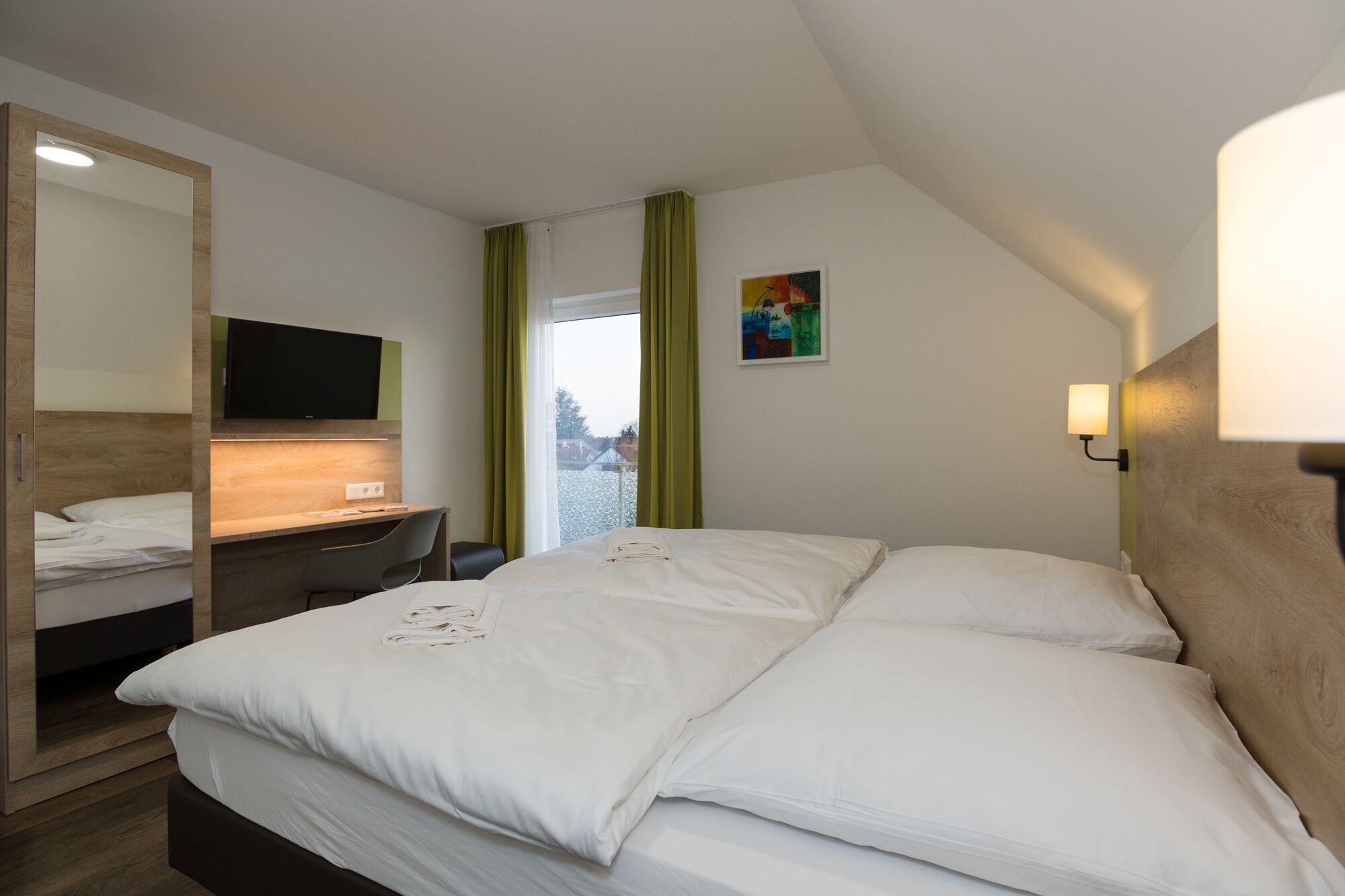 Roca Restaurant And Hotel