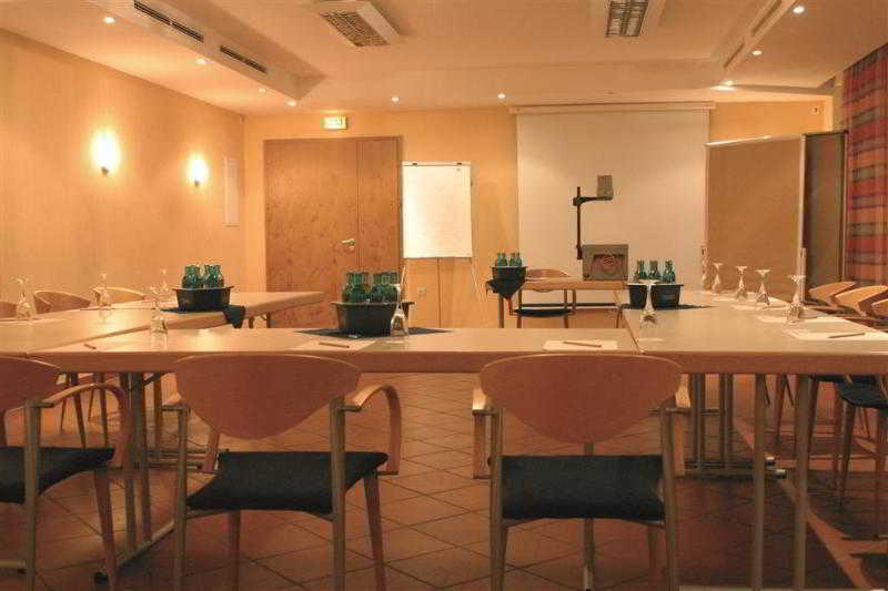 NonStop Hotel Riedstadt