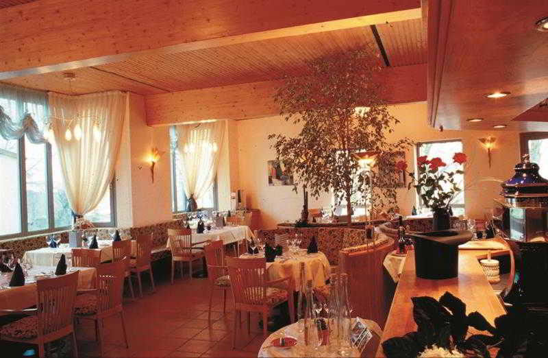 NonStop Hotel Riedstadt