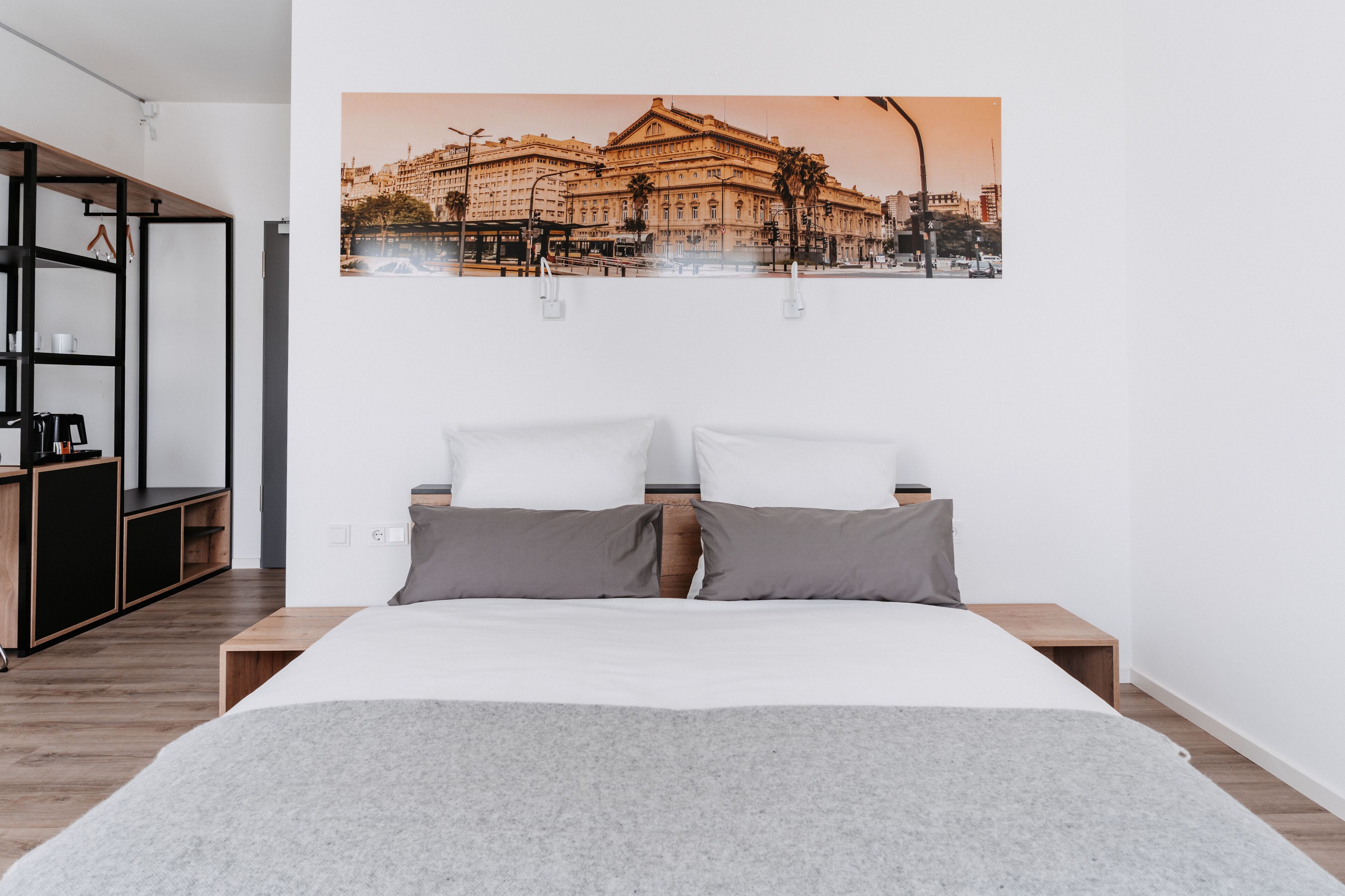Step Inn Hotel