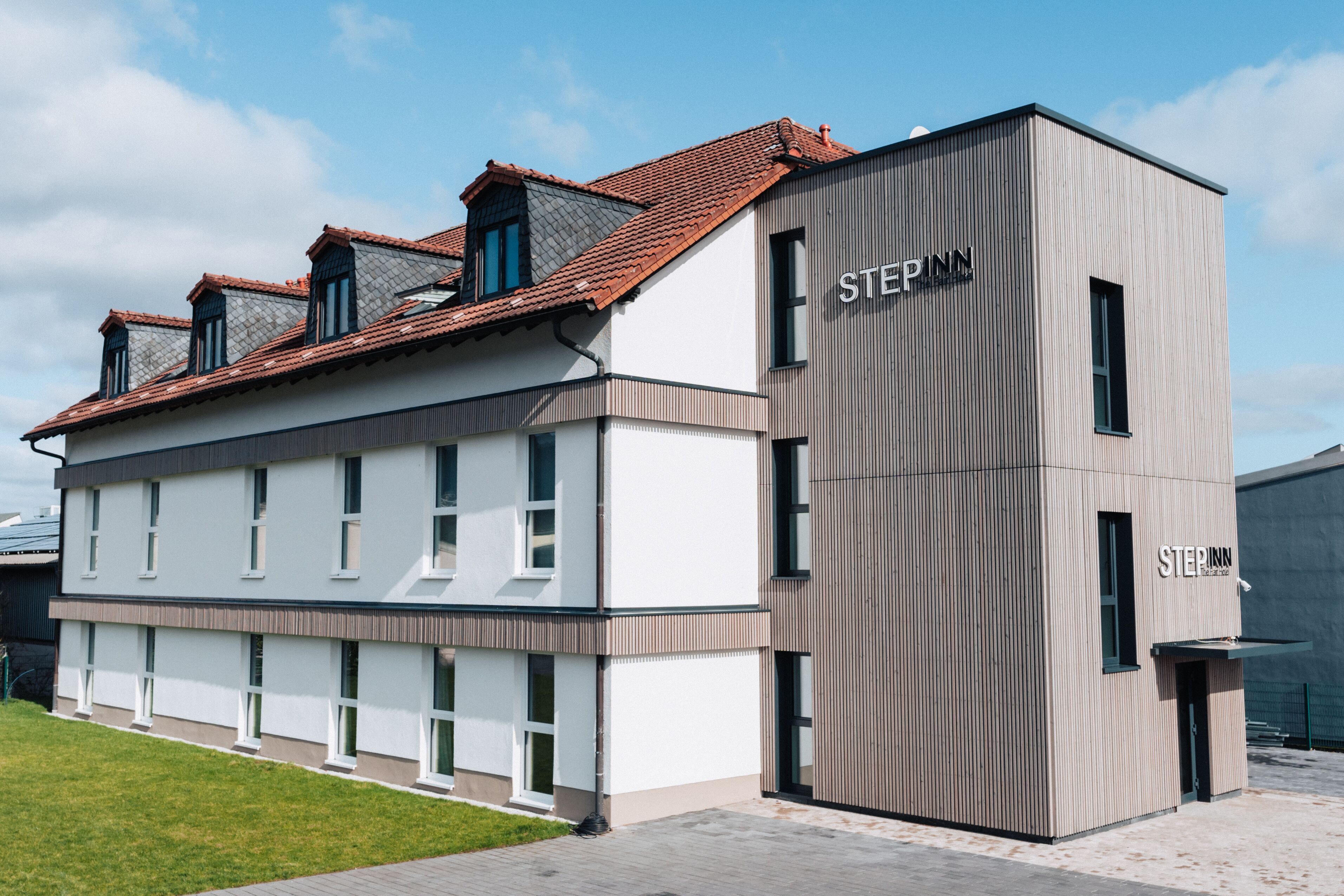 Step Inn Hotel