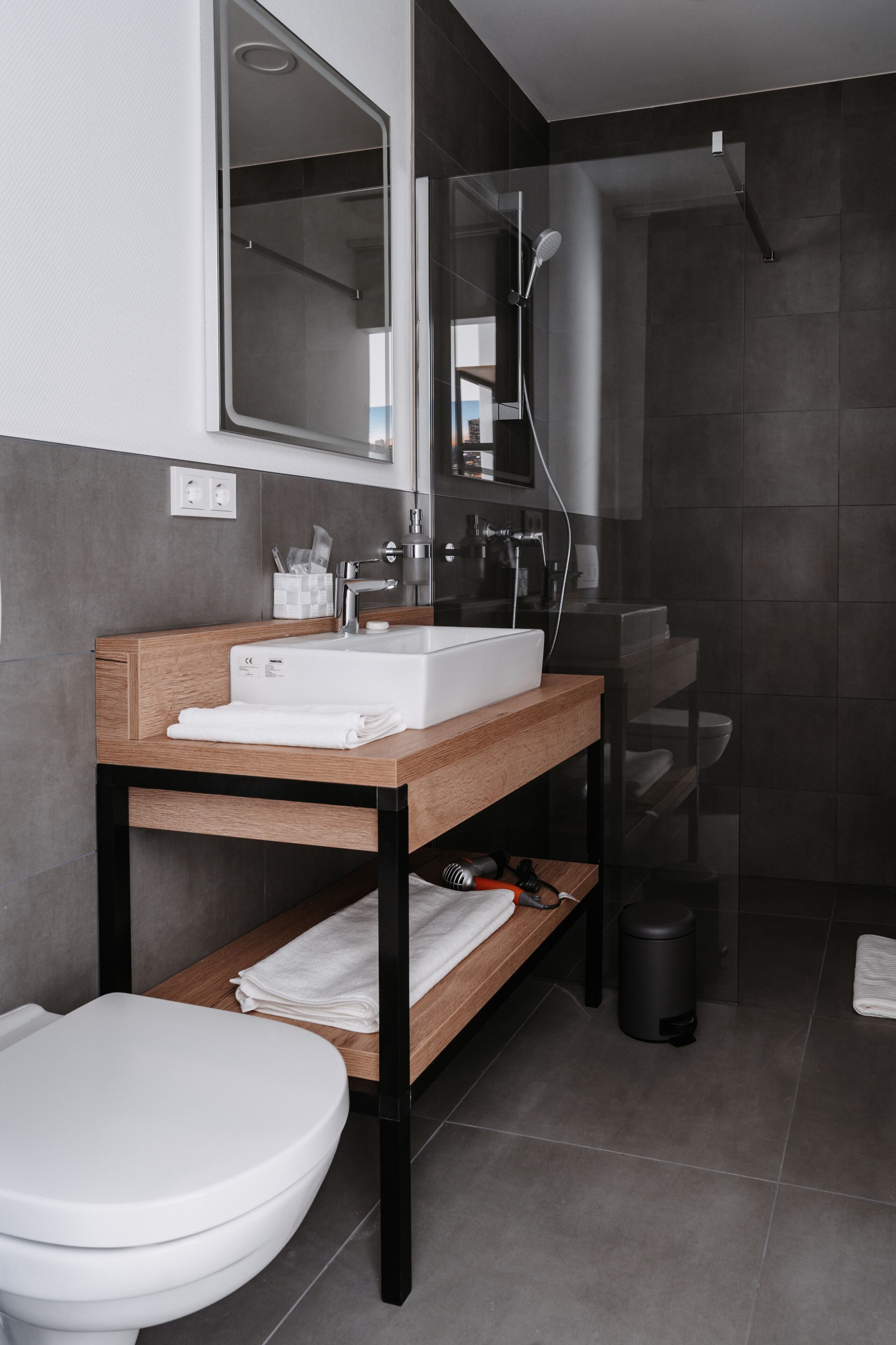 Step Inn Hotel