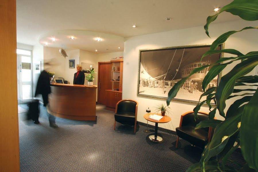 Hotel Zeppelin
