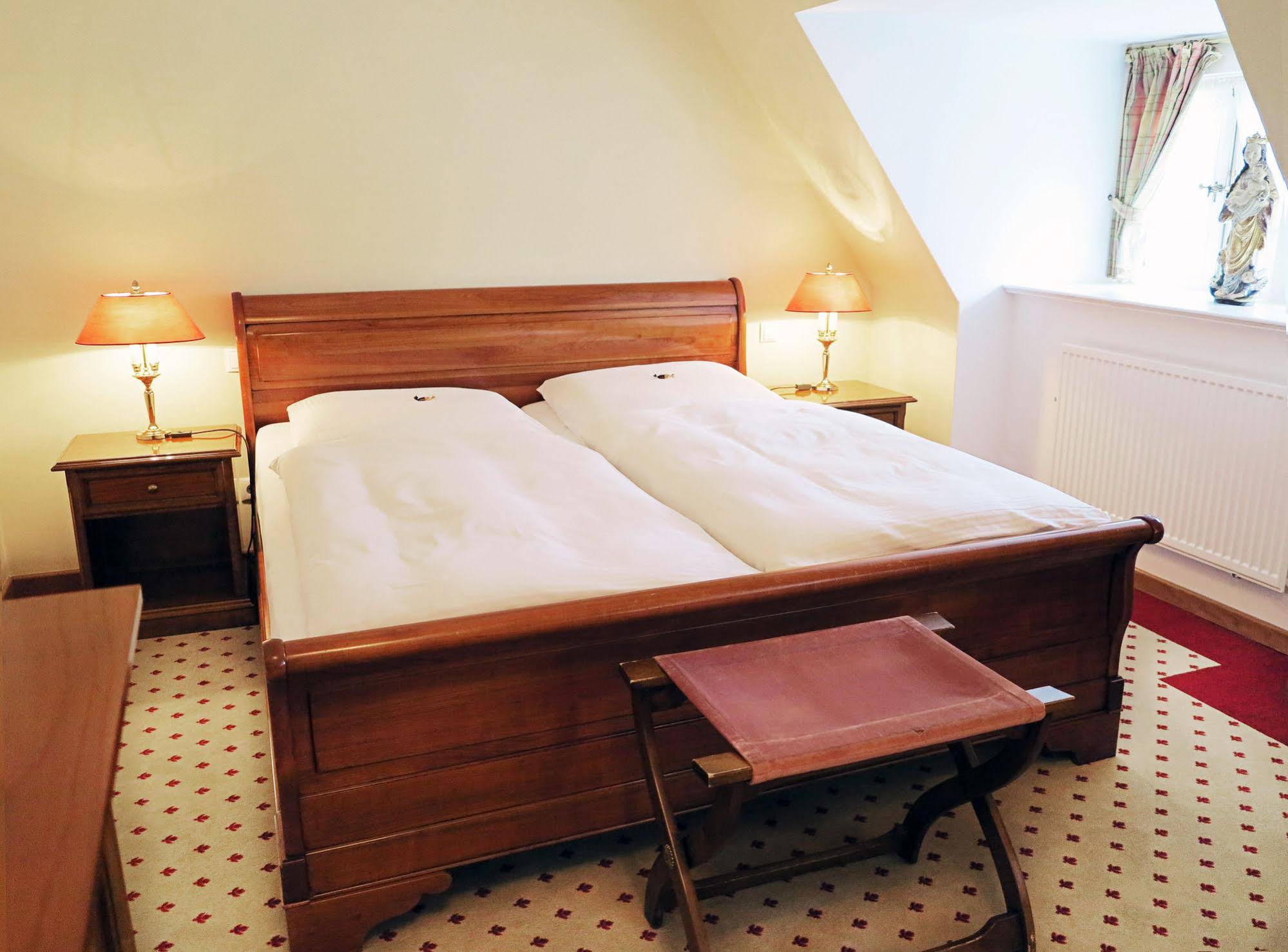 Meinsbur Boutique Hotel