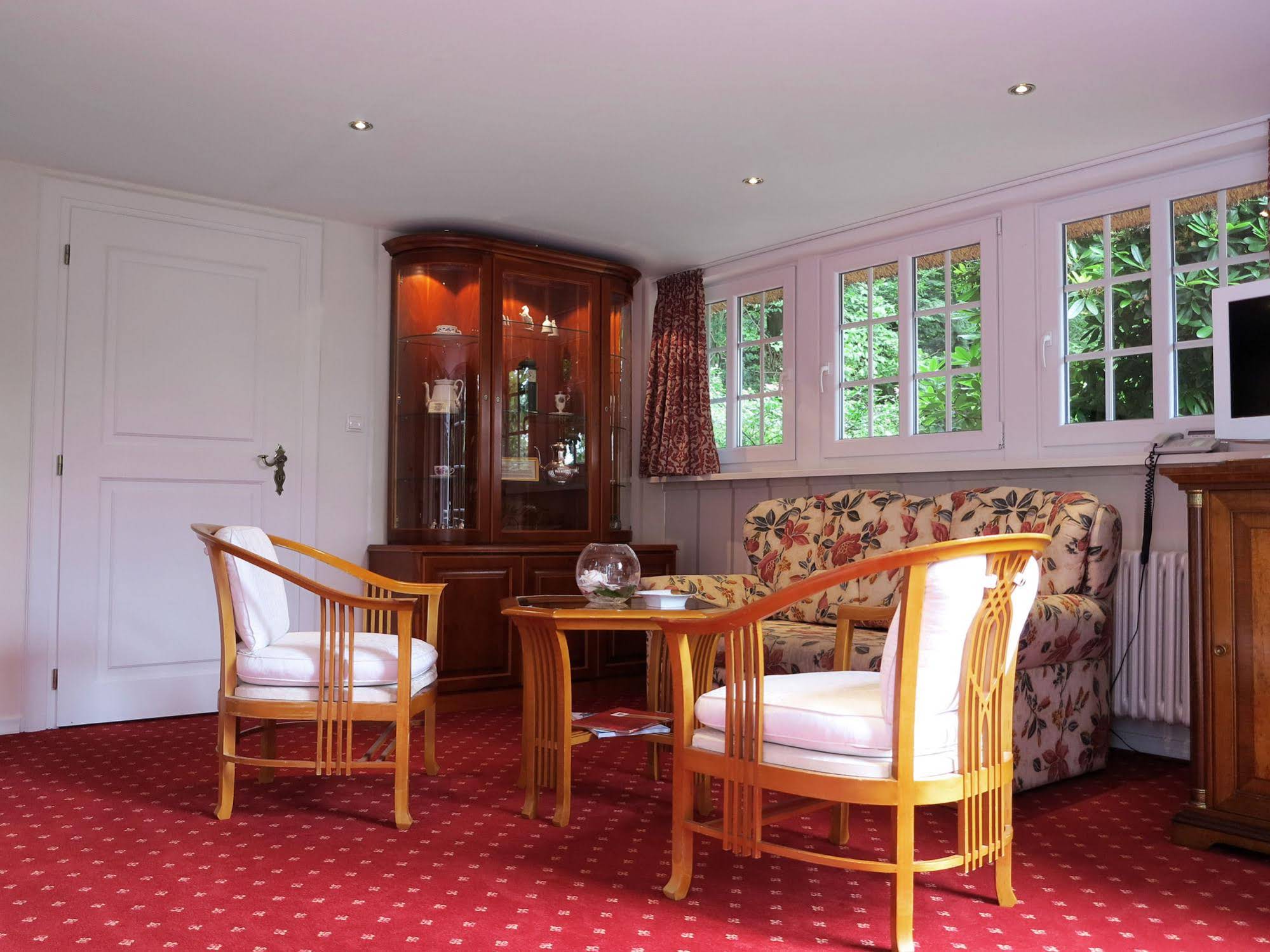 Meinsbur Boutique Hotel
