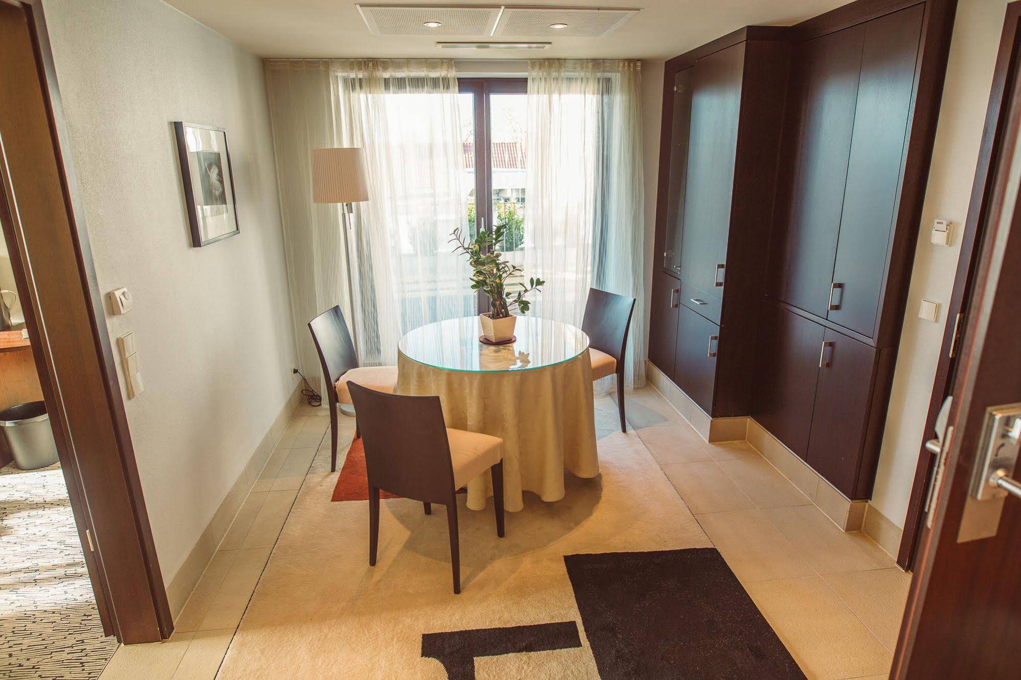 Lindenhof Hotel Tepe
