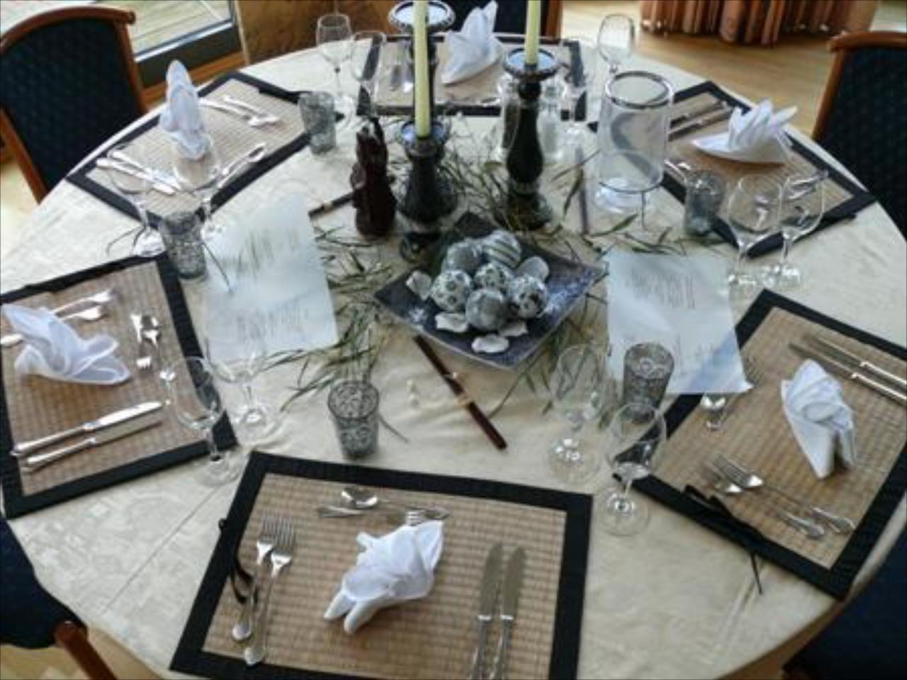 Stichwehs am Bahnhof