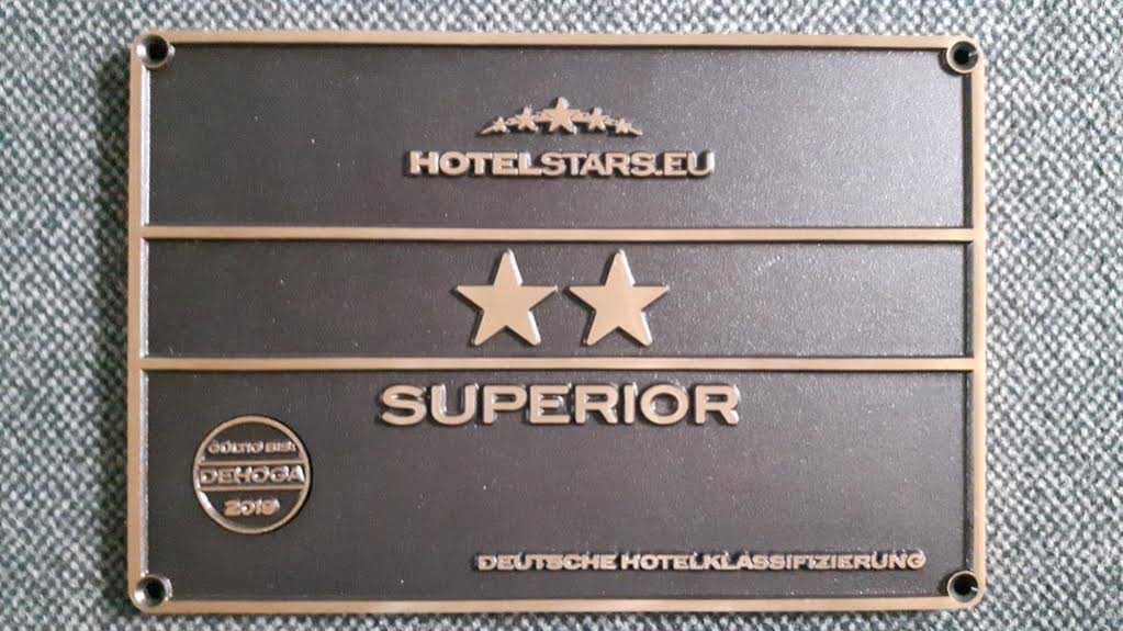Hotel-Cafe-Galerie