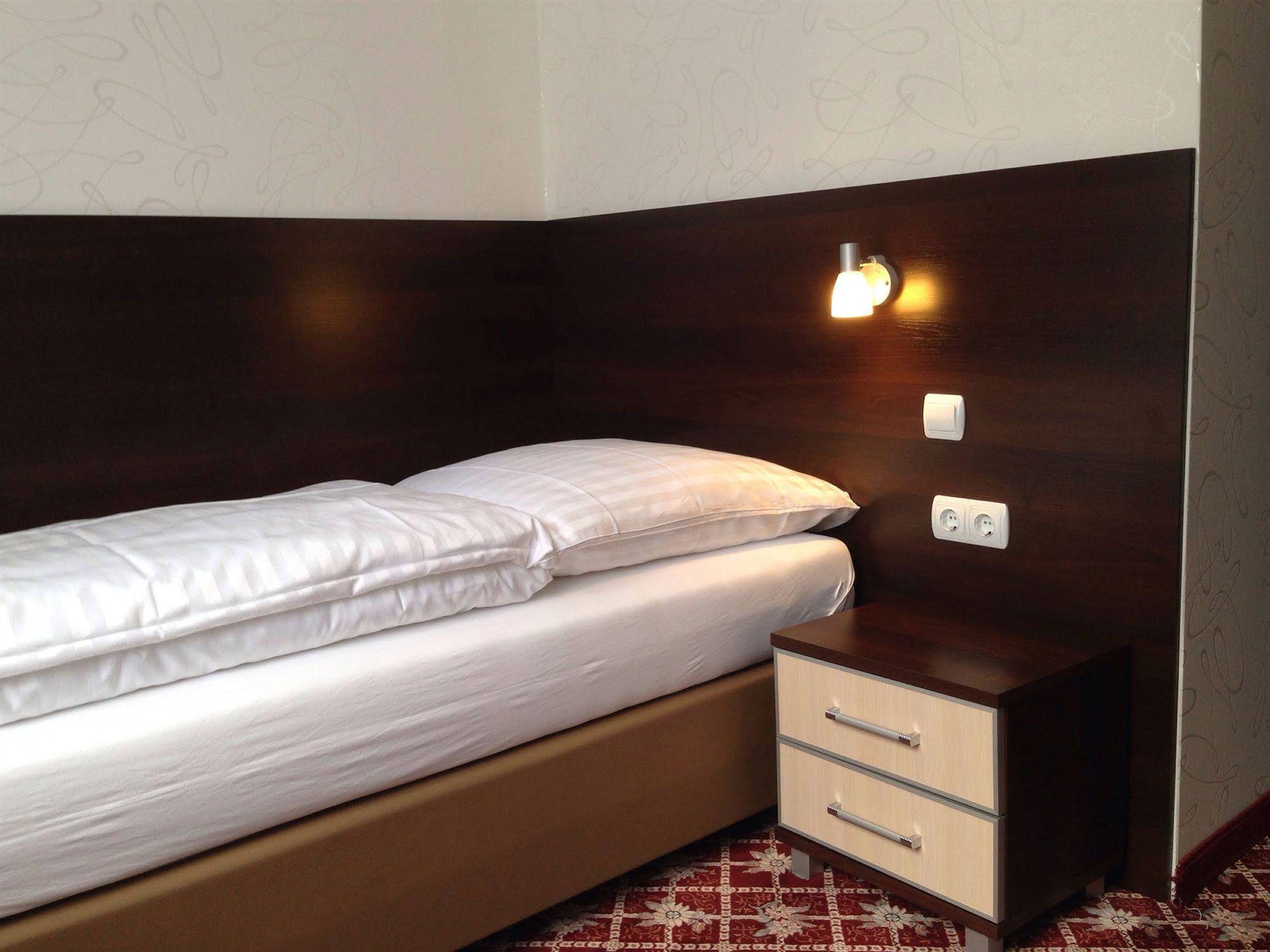Skyline Hotel