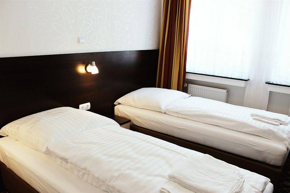 Skyline Hotel