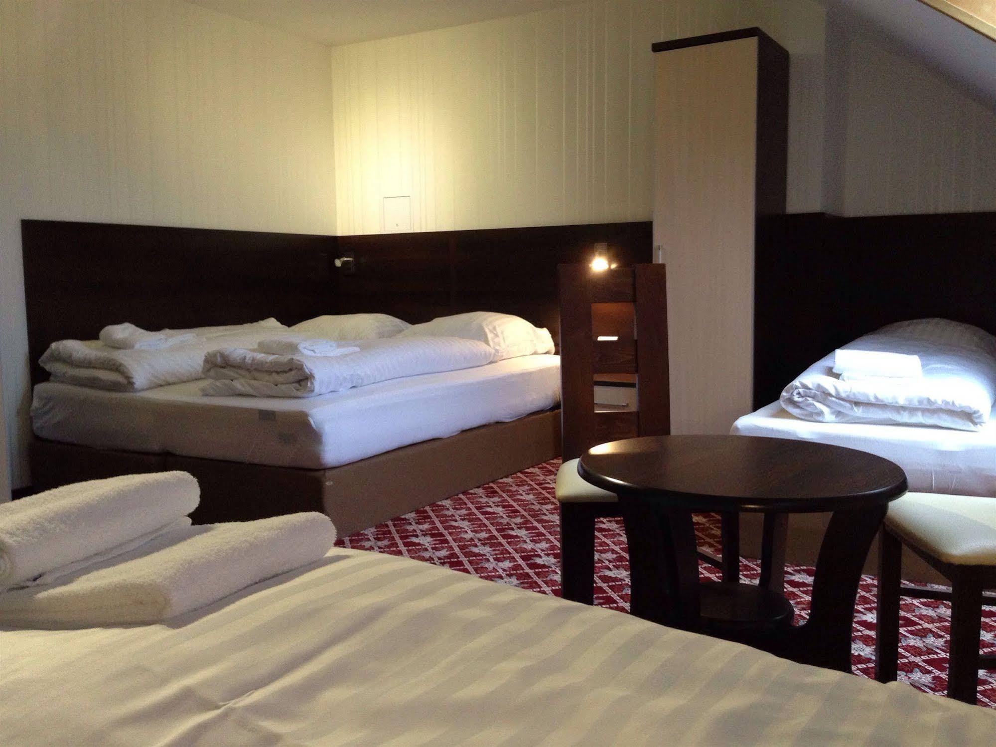 Skyline Hotel
