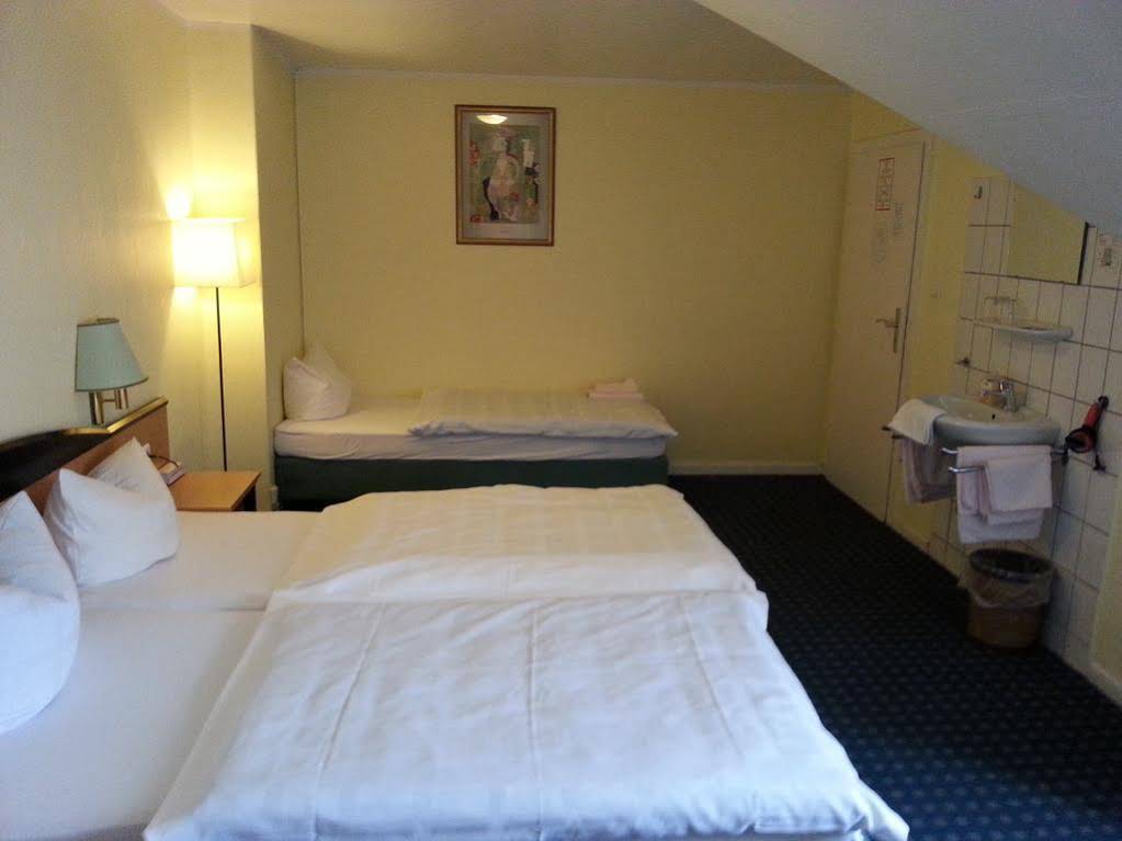 Hotel Flora