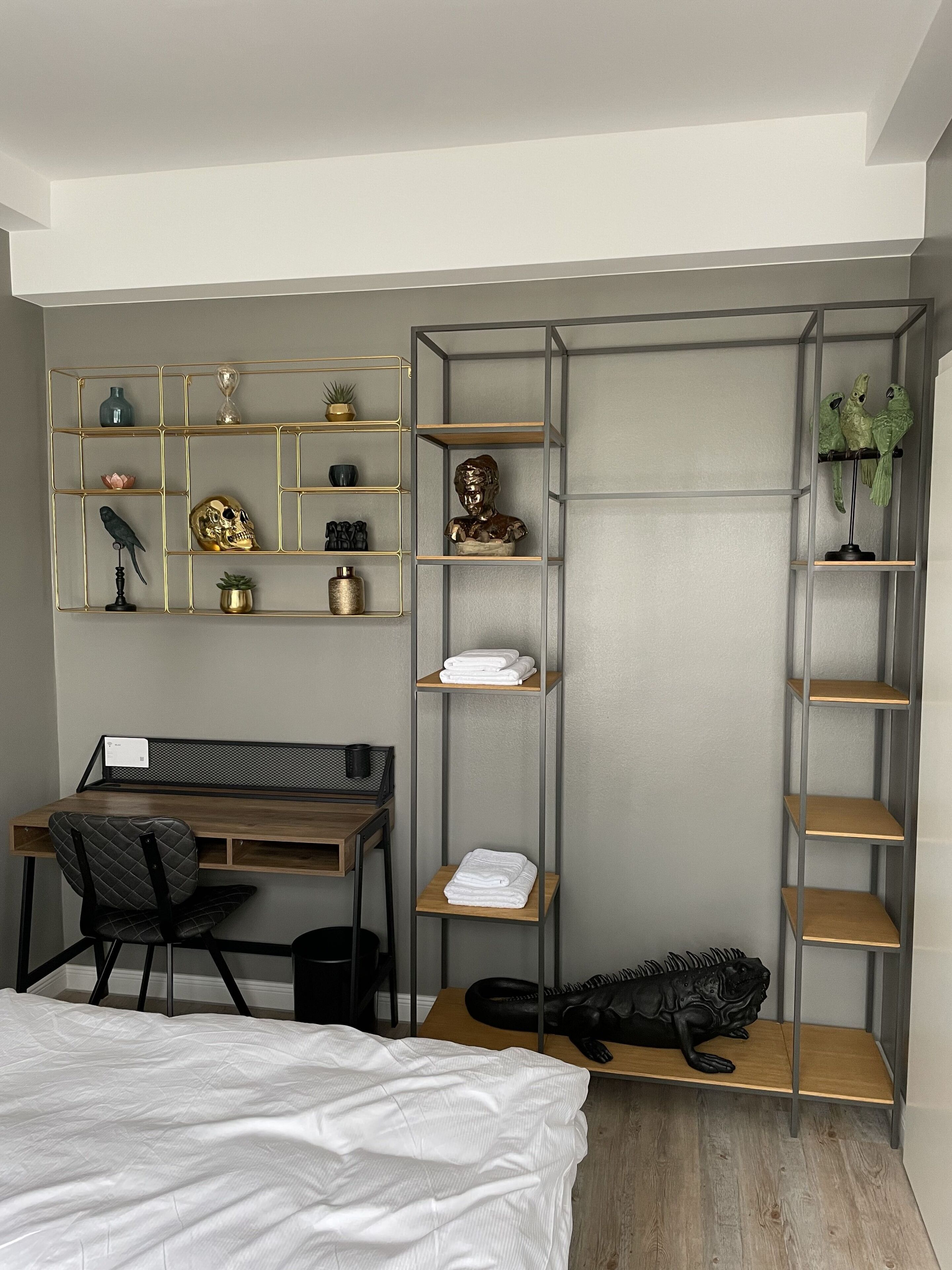 IQ Hotel