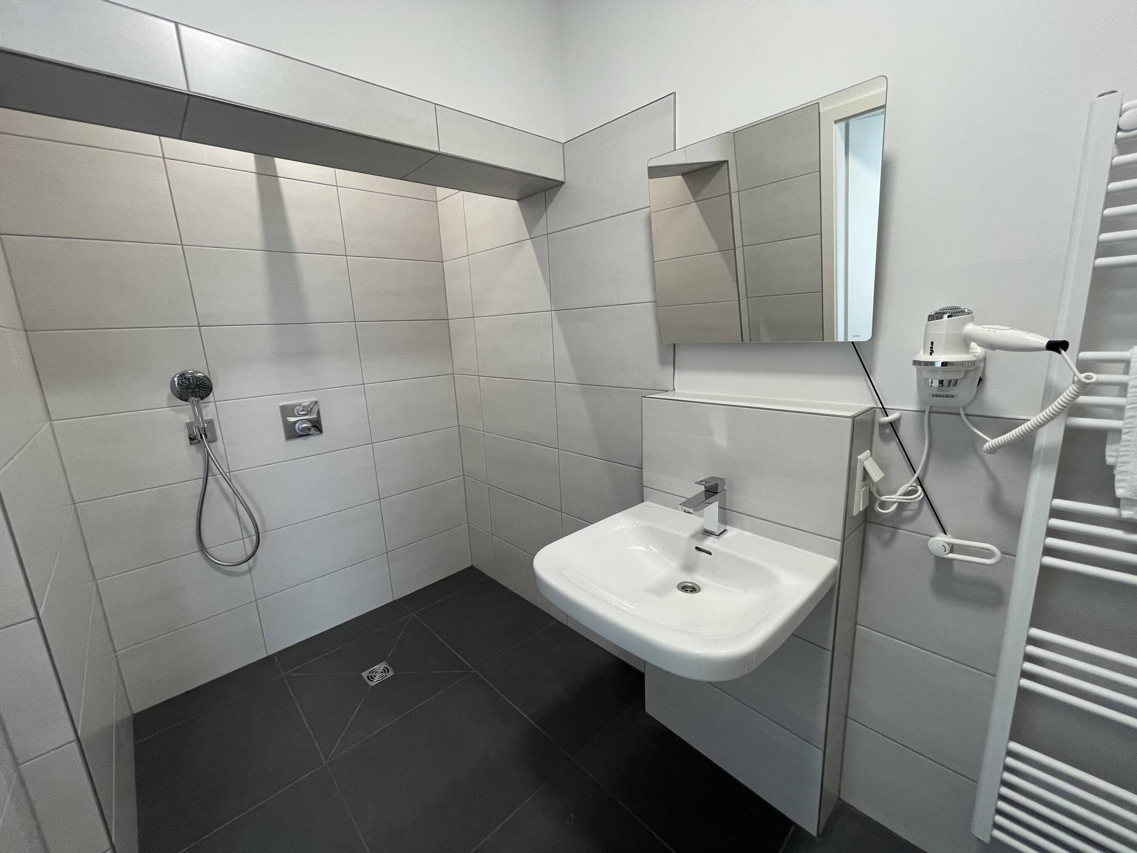 IQ Hotel