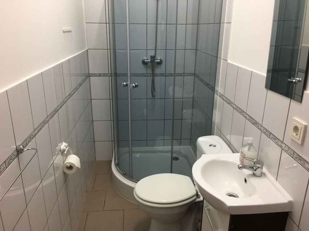 Jelinski Beherbergungsstätten